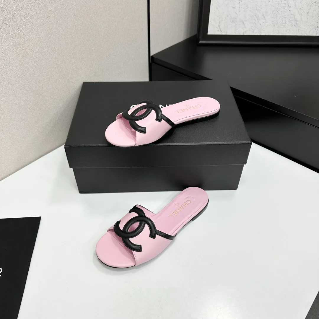 Шлепанцы Женские Chanel 11738542