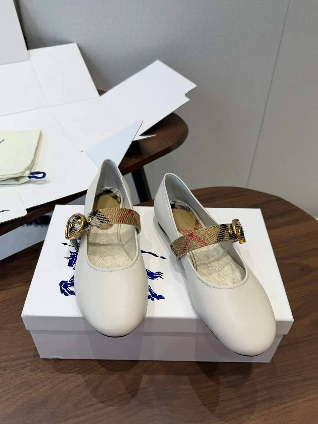Балетки Женские Burberry 18687741