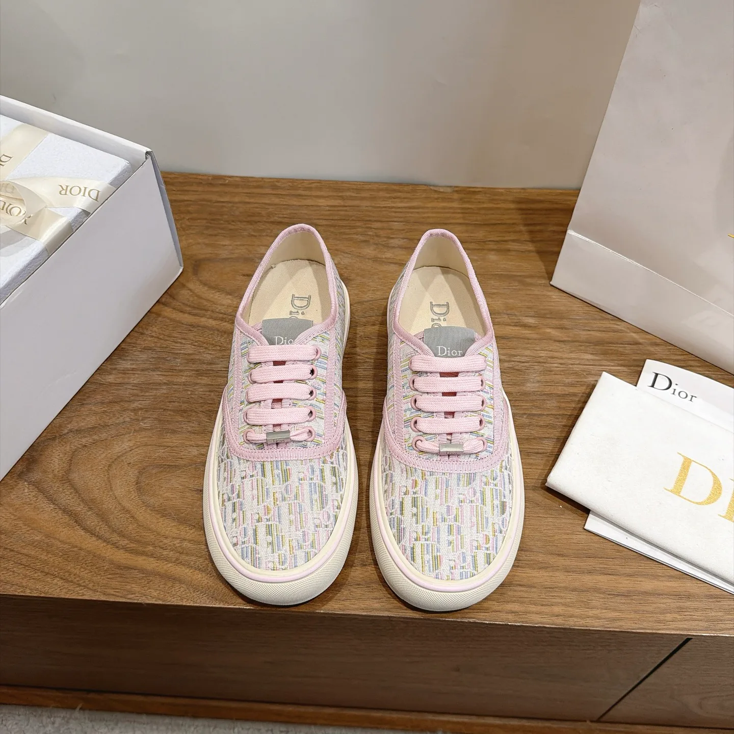 Кроссовки Женские Christian Dior 18034451