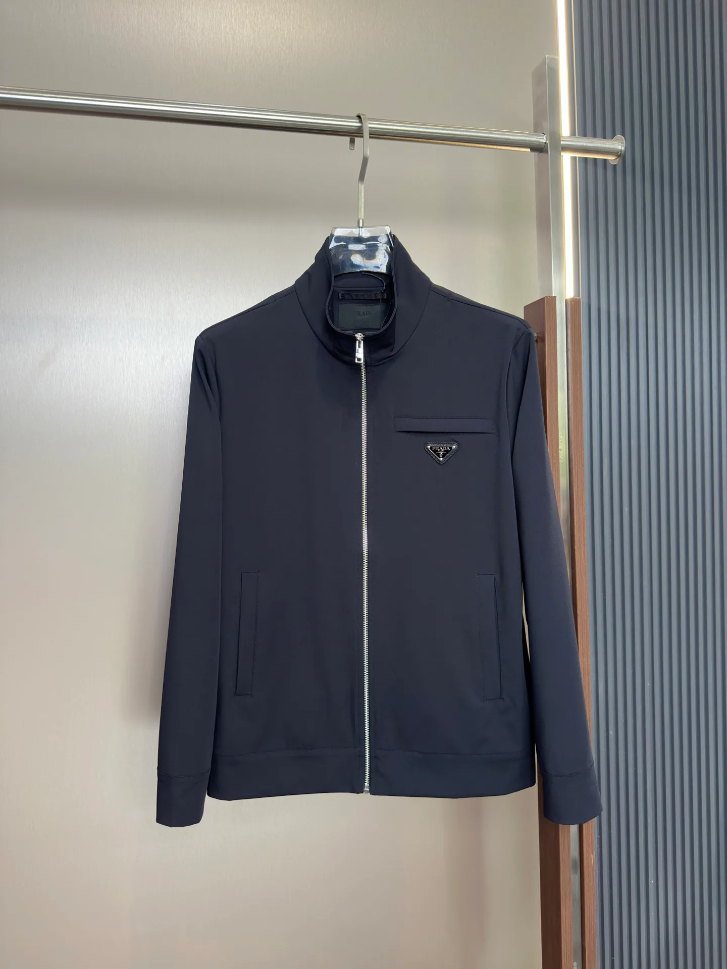 Куртки И Пуховики Мужские Prada 12673467