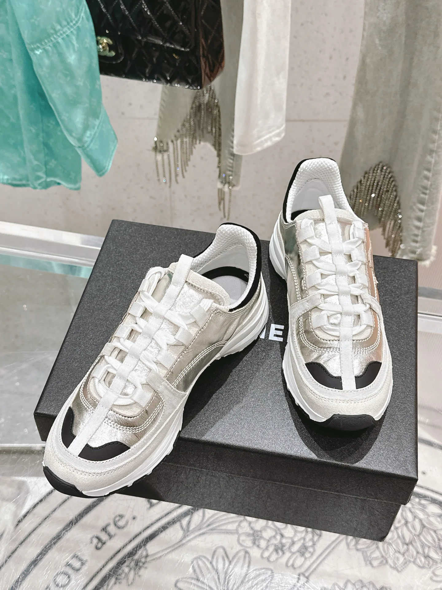 Кроссовки Женские Chanel 11405145