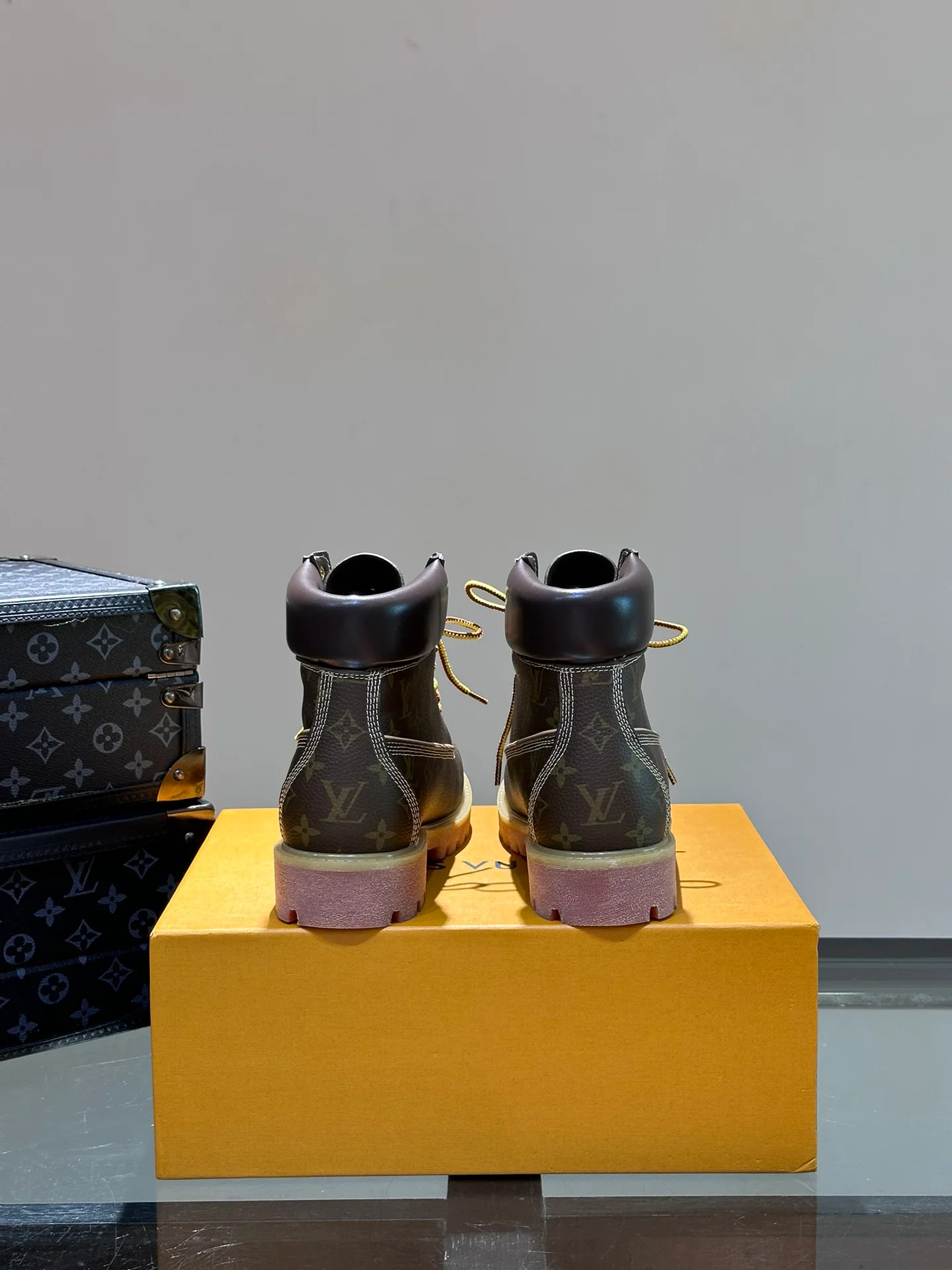 Ботинки Мужские Louis Vuitton 17955336