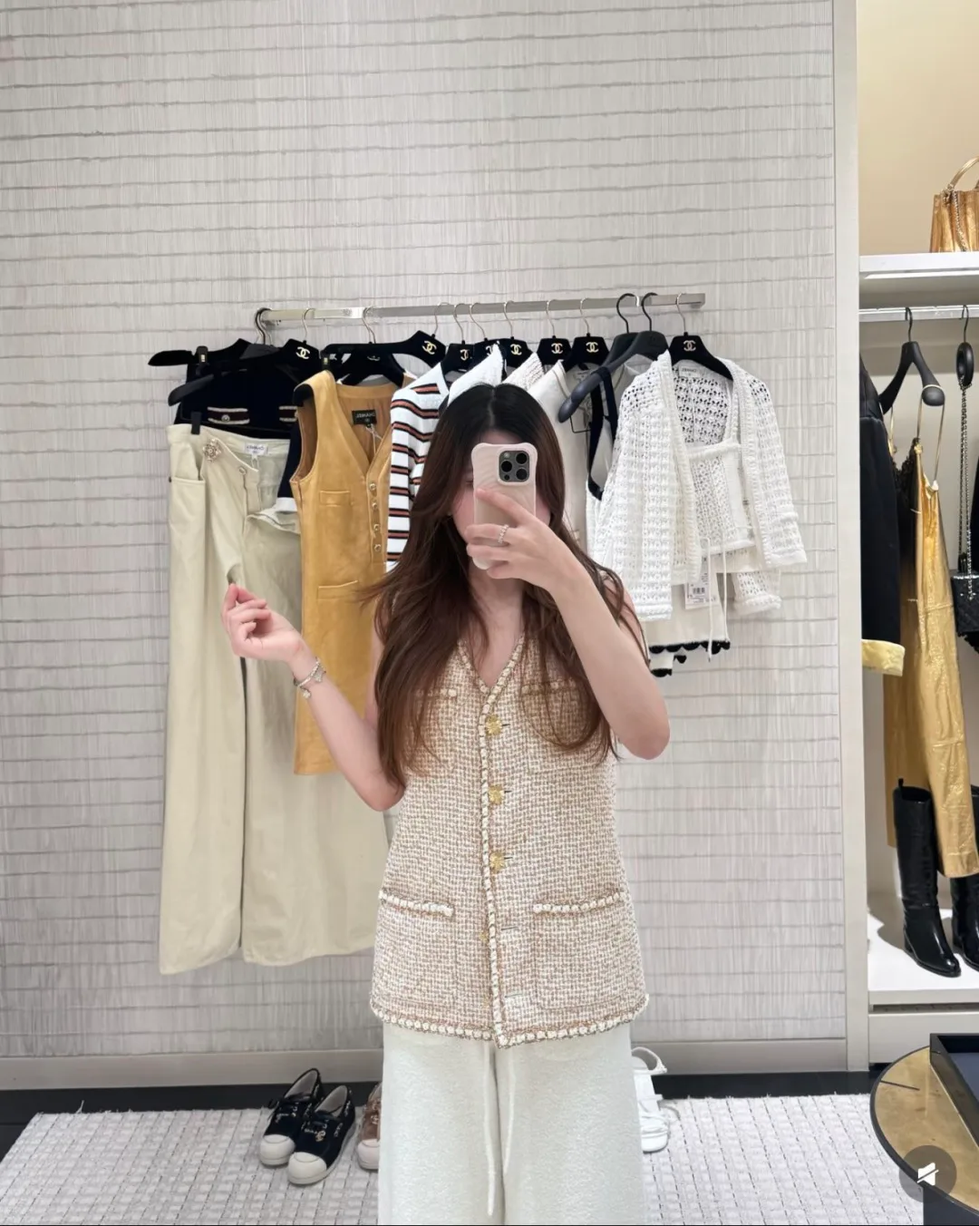 Жилеты Женские Chanel 19001679