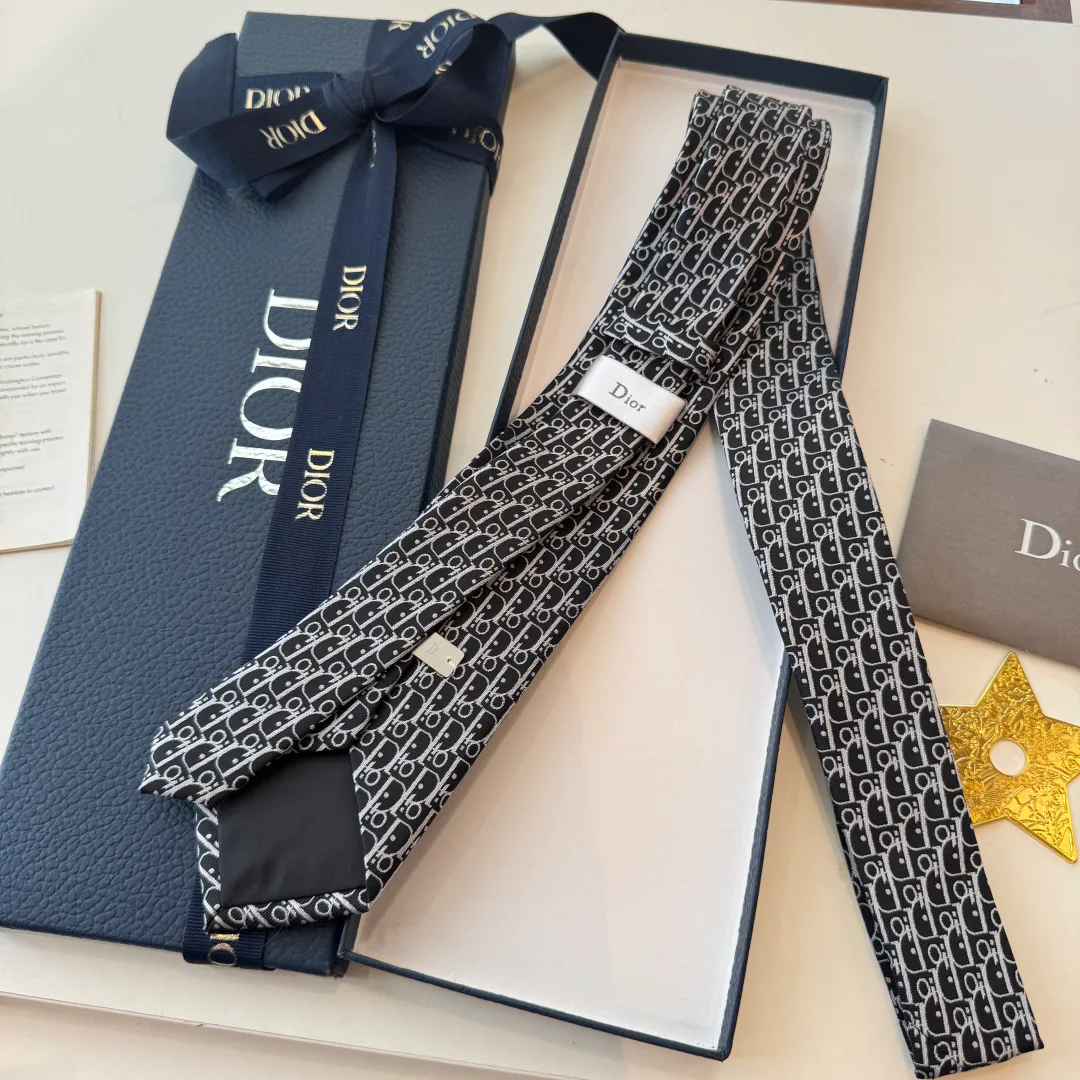 Платки Christian Dior 18003437
