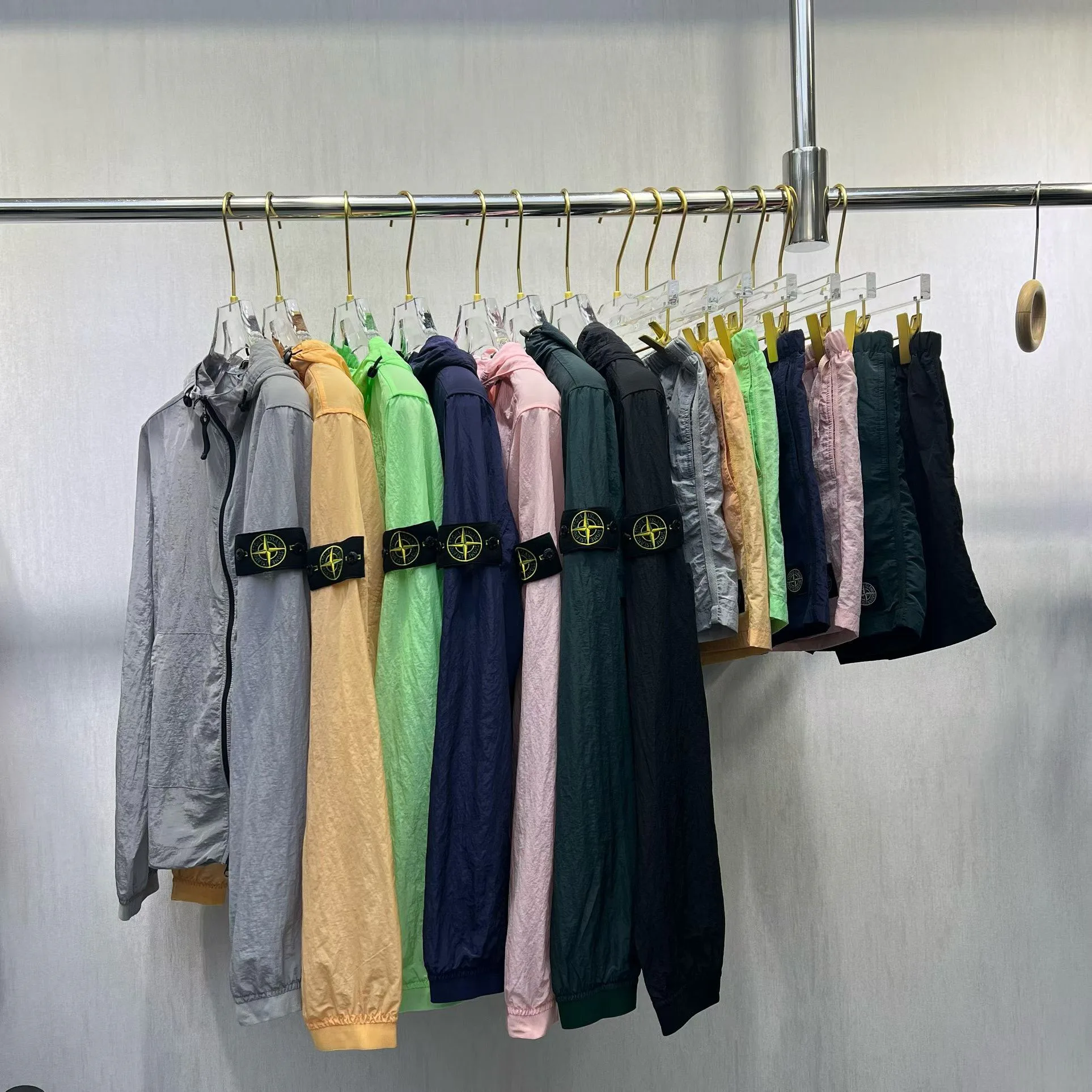 Куртки И Пуховики Женские Stone Island 11018085