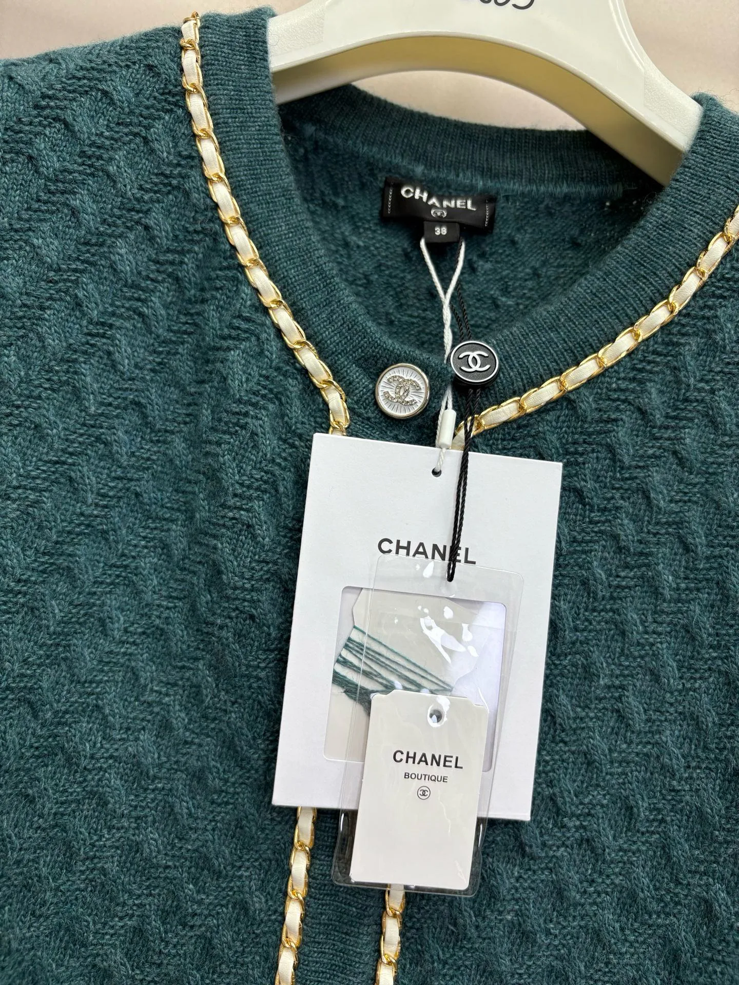 Жилеты Женские Chanel 18028703