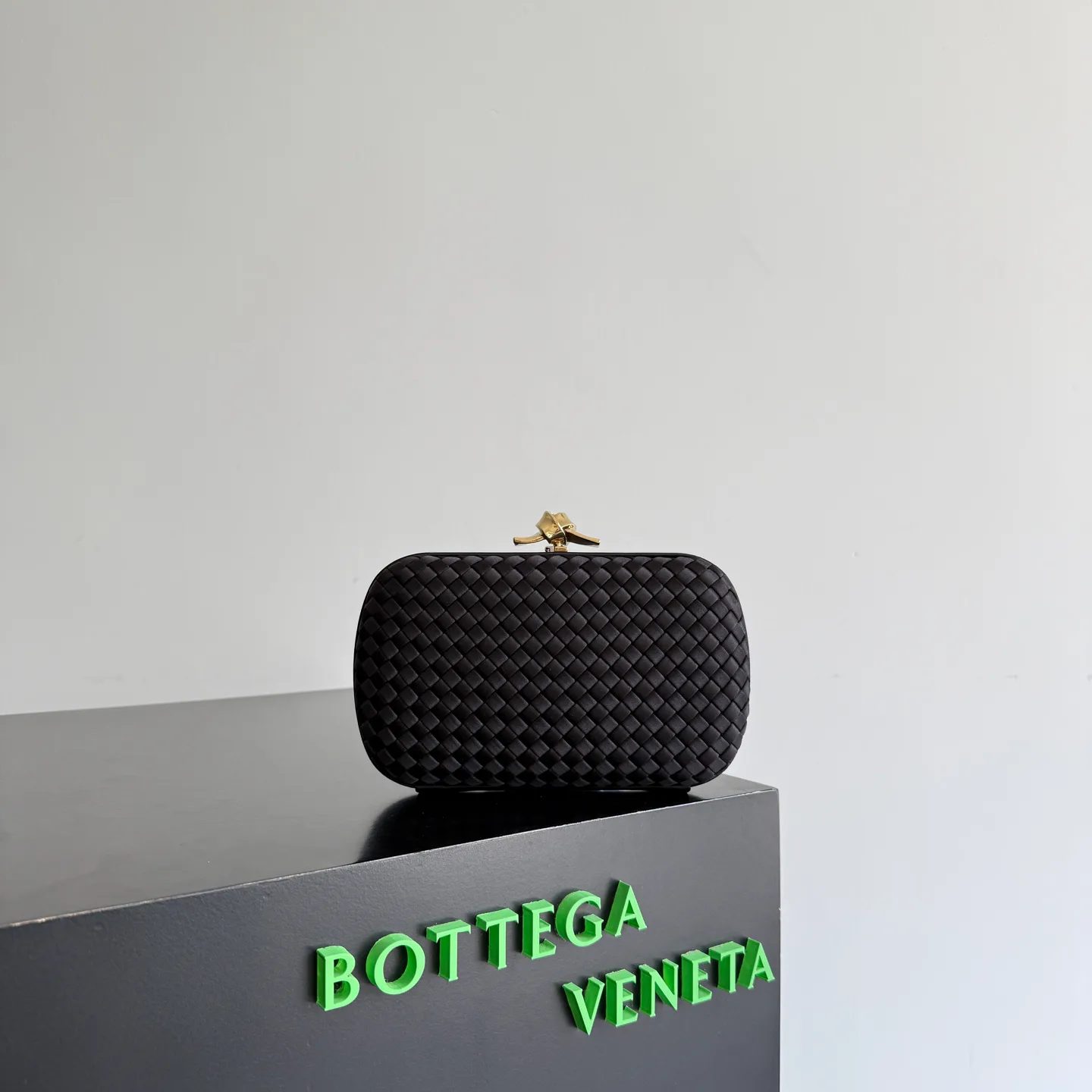 Клатчи Женские Bottega Veneta 18893658
