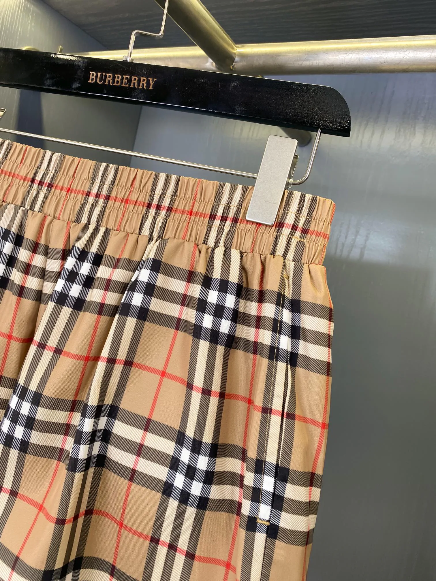 Шорты Мужские Burberry 14183355