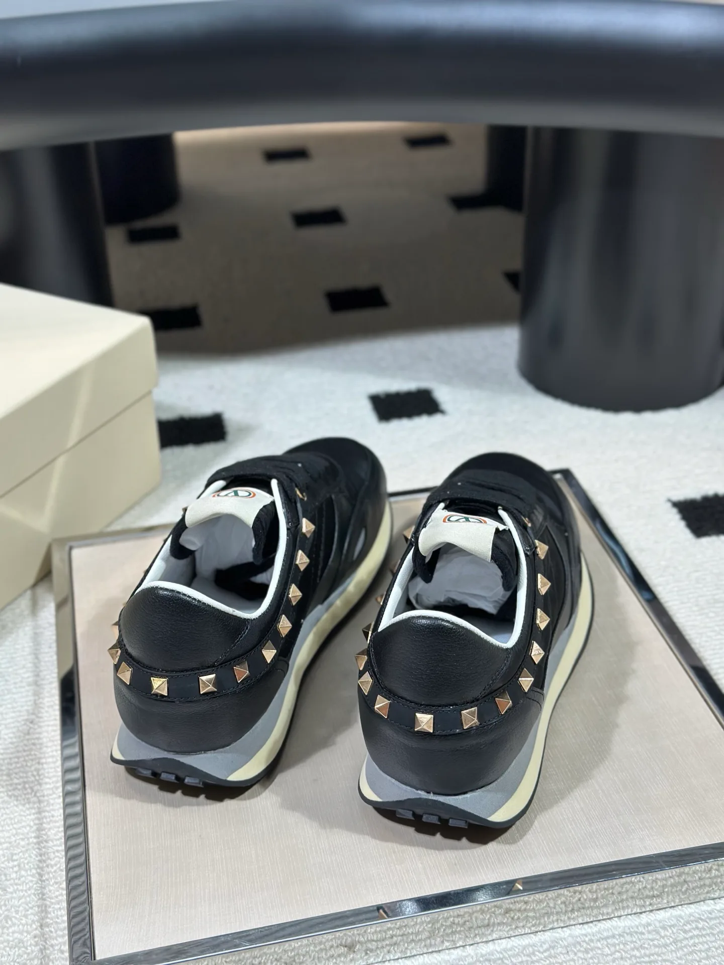 Кроссовки Мужские Valentino 17978703