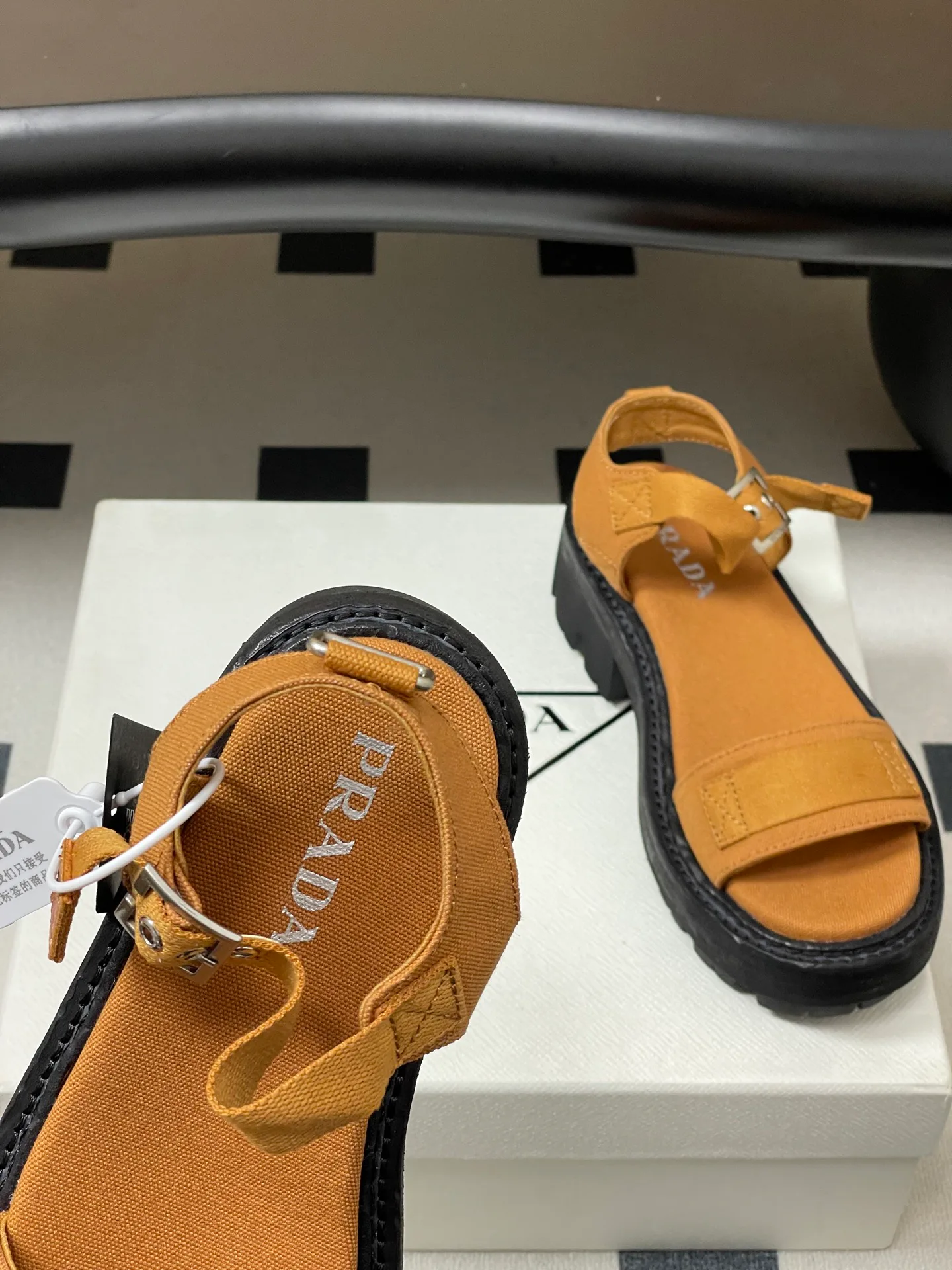 Сандалии Женские Prada 9700365