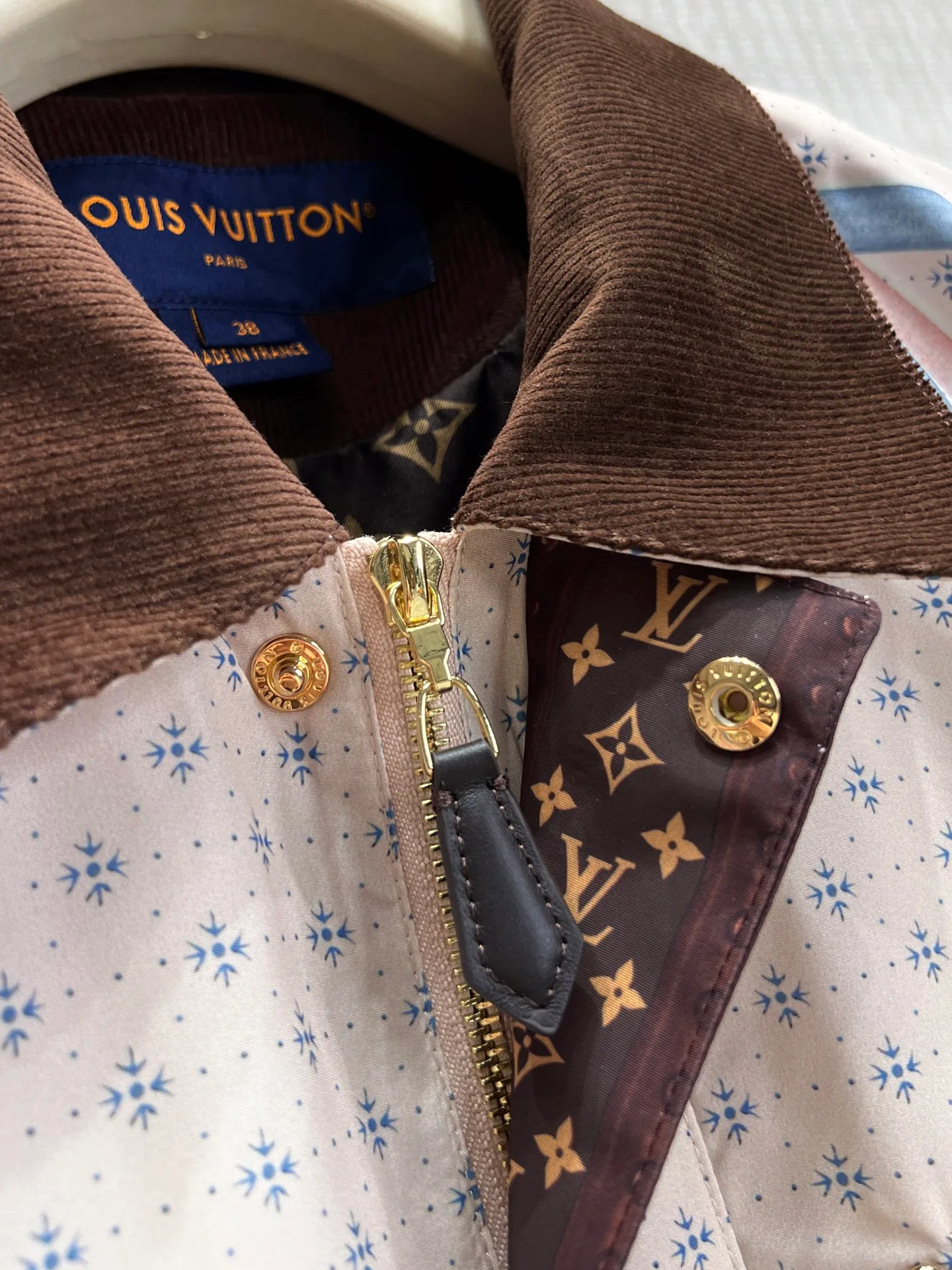 Куртки И Пуховики Женские Louis Vuitton 14164165