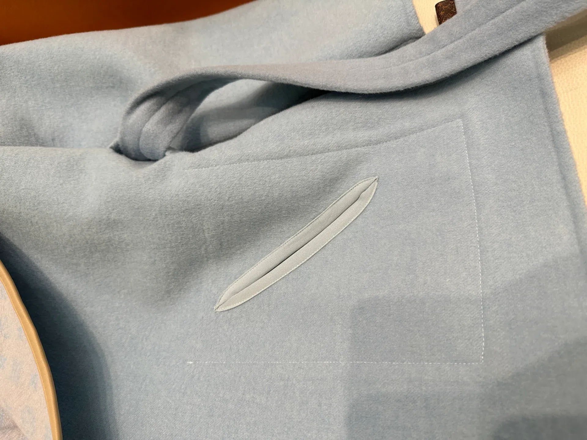 Пальто Женские Louis Vuitton 793730