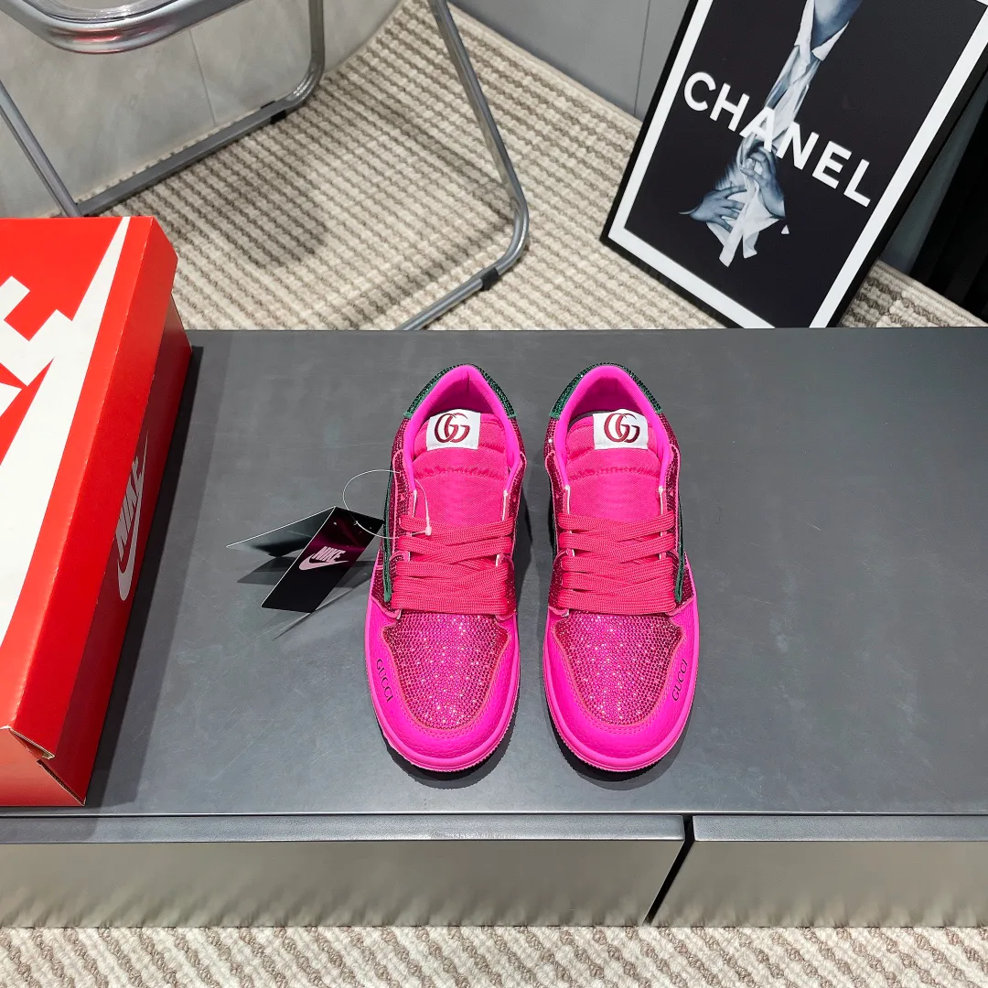 Кроссовки Женские Gucci 209023