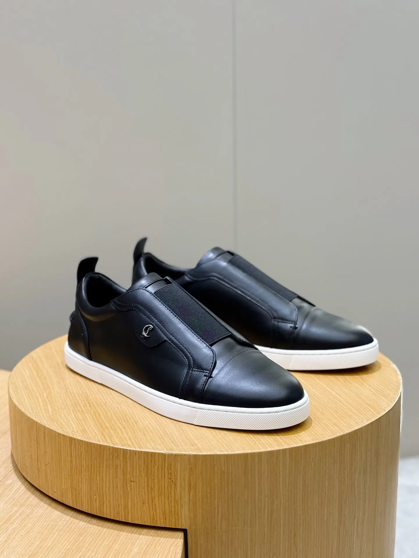 Кеды Мужские Christian Louboutin 1584582