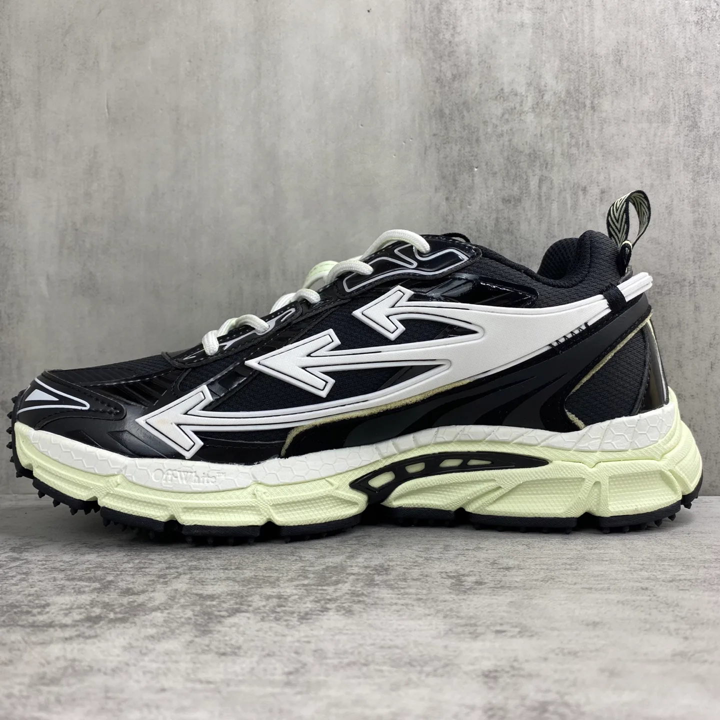 Кроссовки Женские Off-White 860547