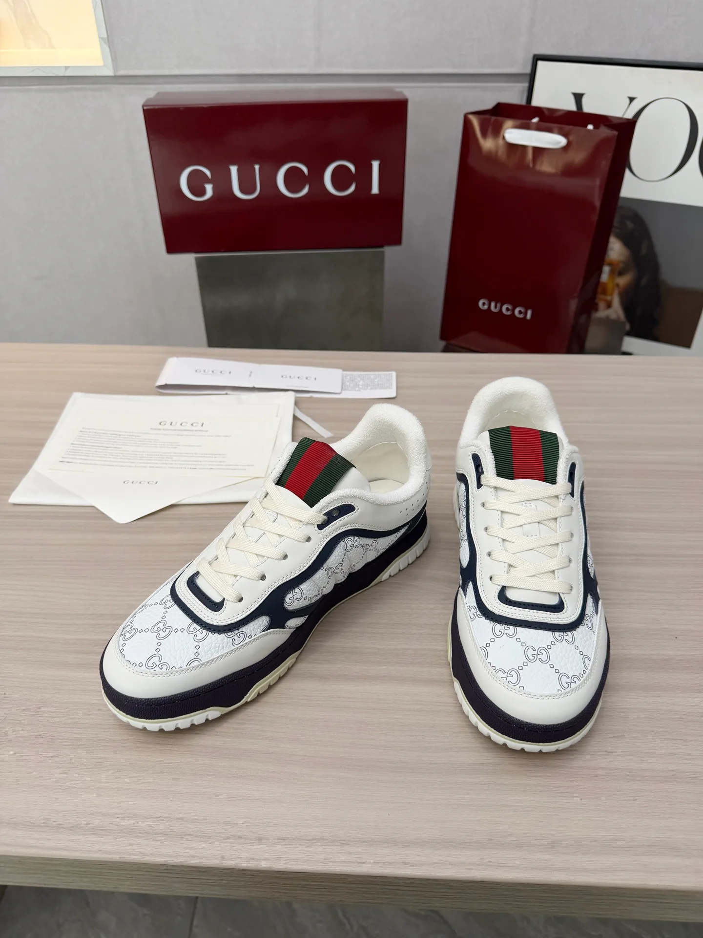 Кроссовки Женские Gucci 1986136