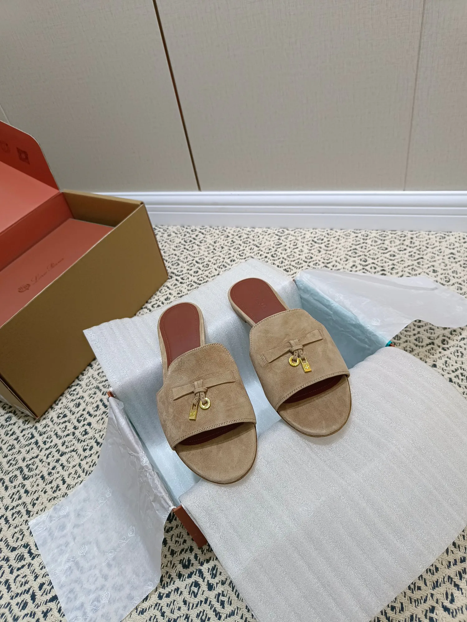 Босоножки Женские Christian Louboutin