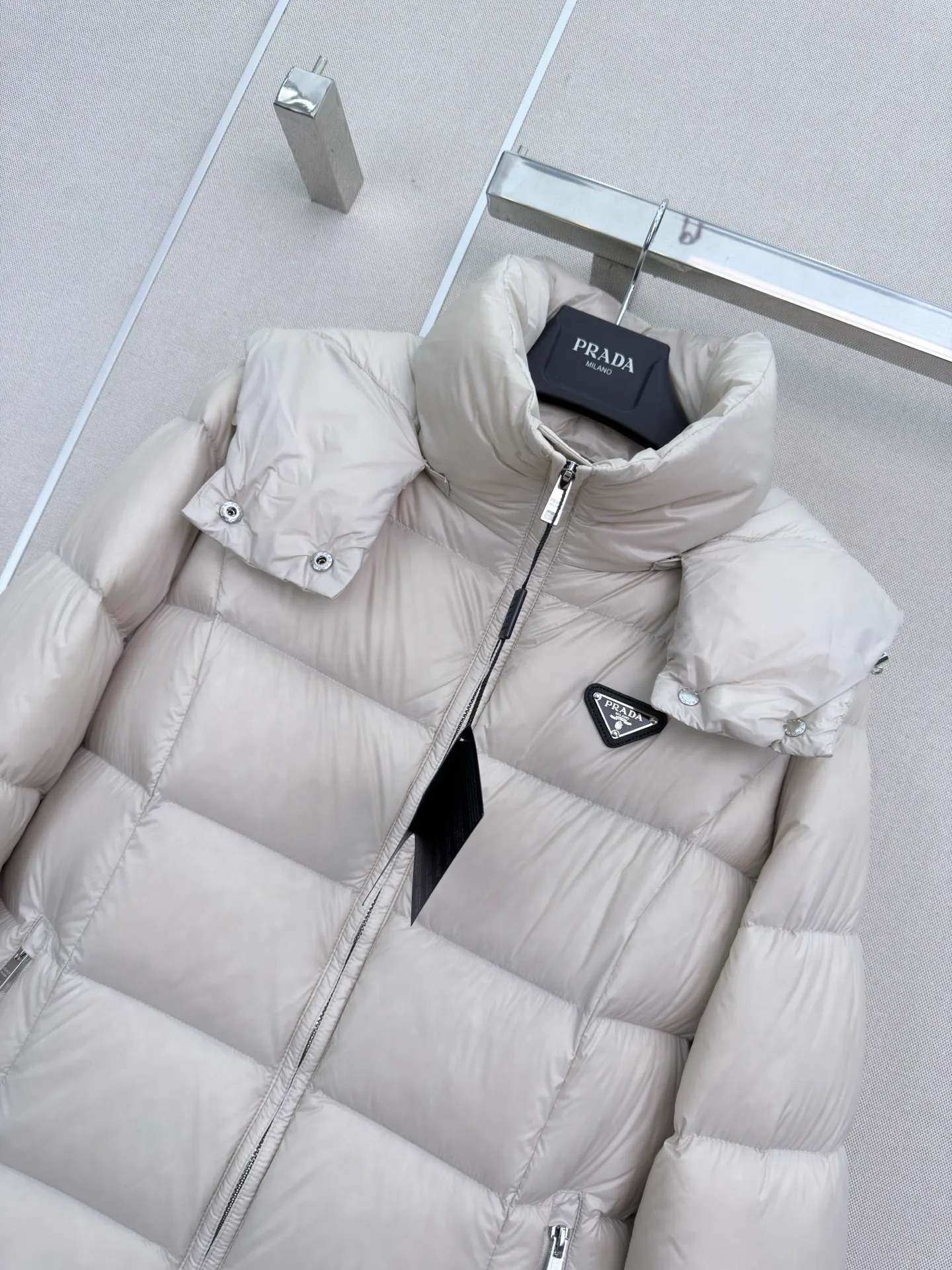 Куртки И Пуховики Женские Prada 18185815