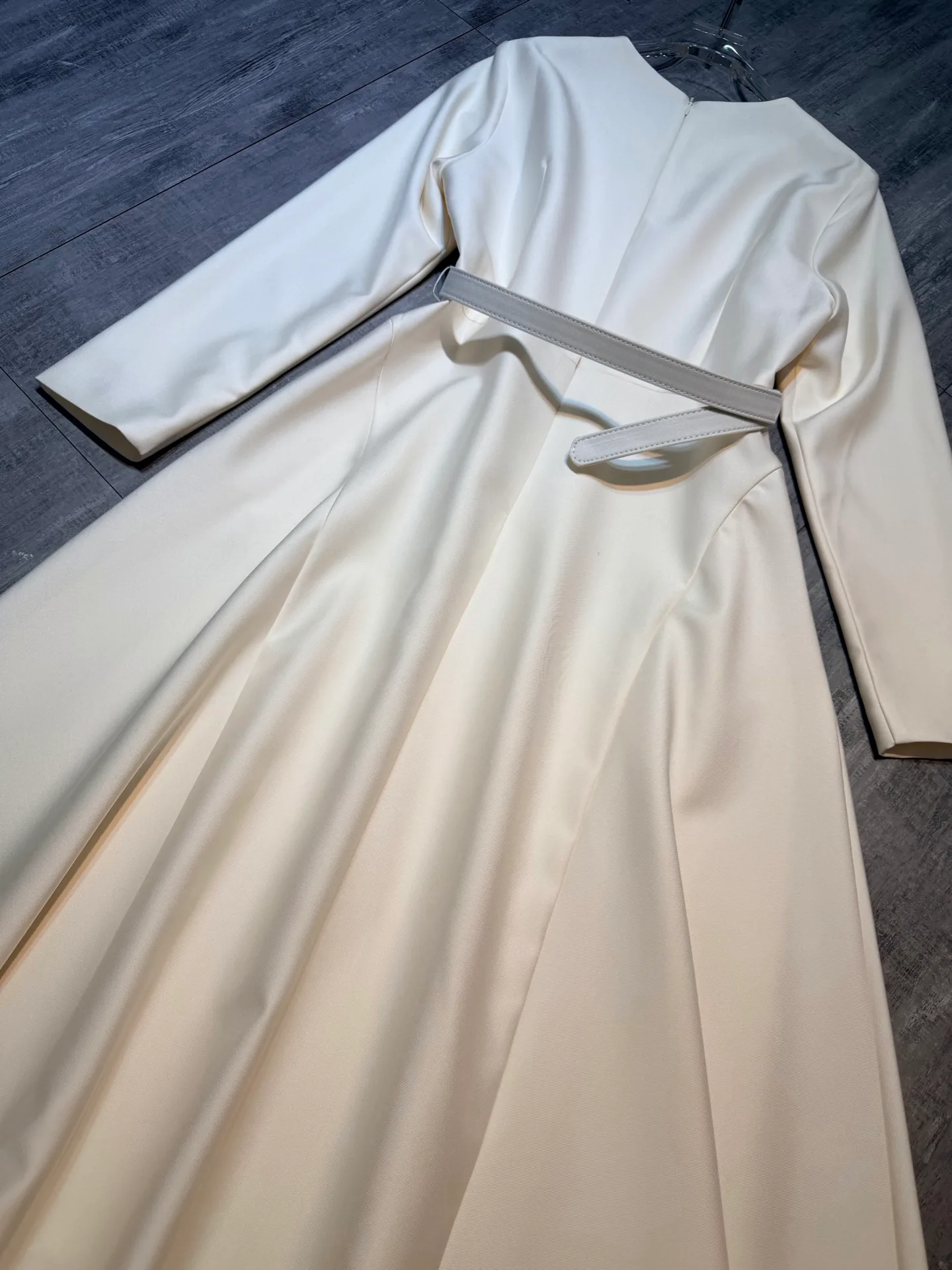 Платья Женские Valentino 18832970