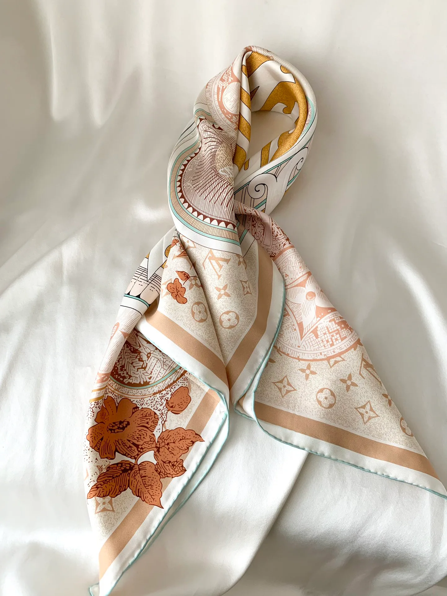 Шарфы Louis Vuitton 35180