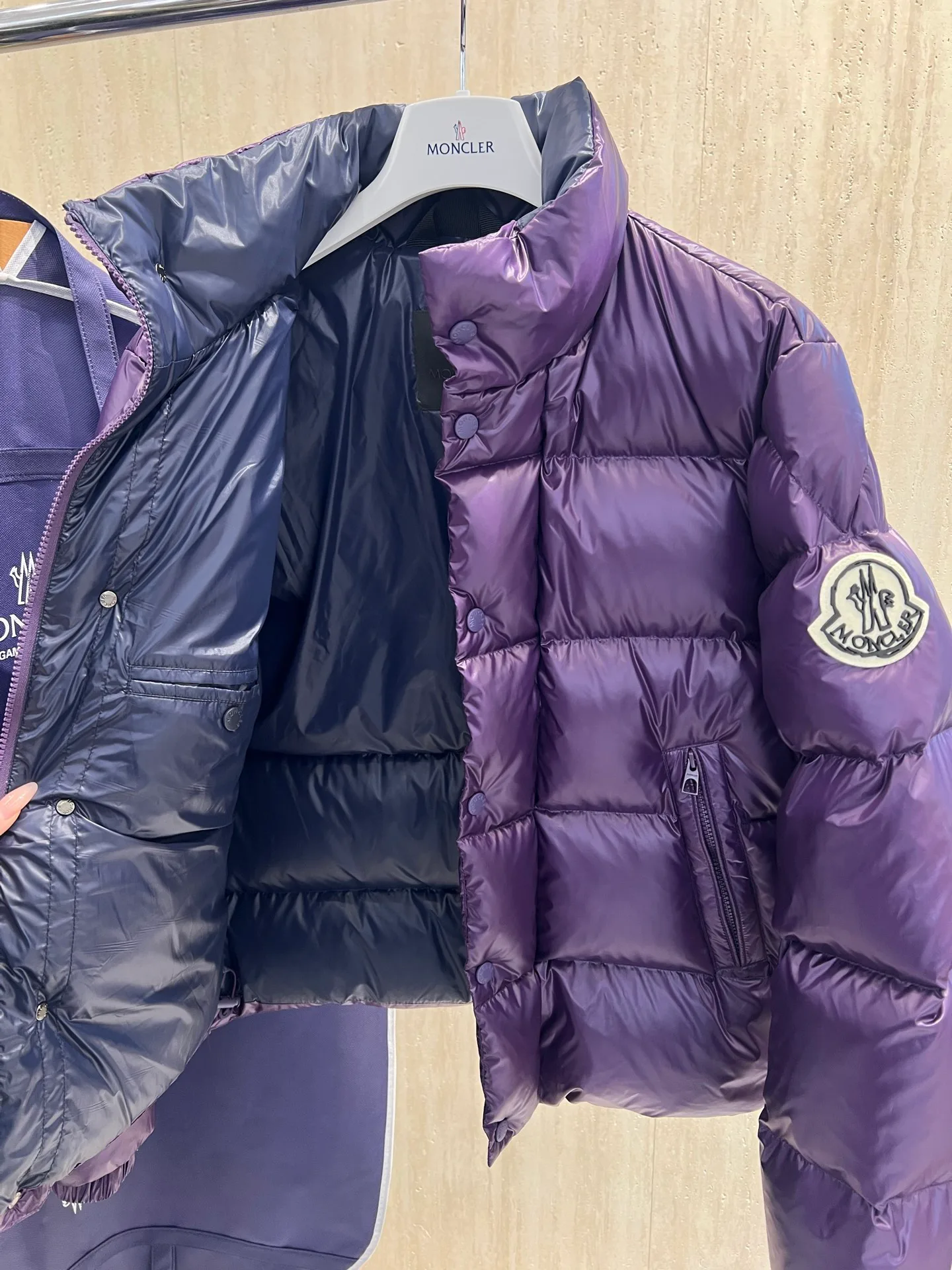 Куртки И Пуховики Женские Moncler 18723413