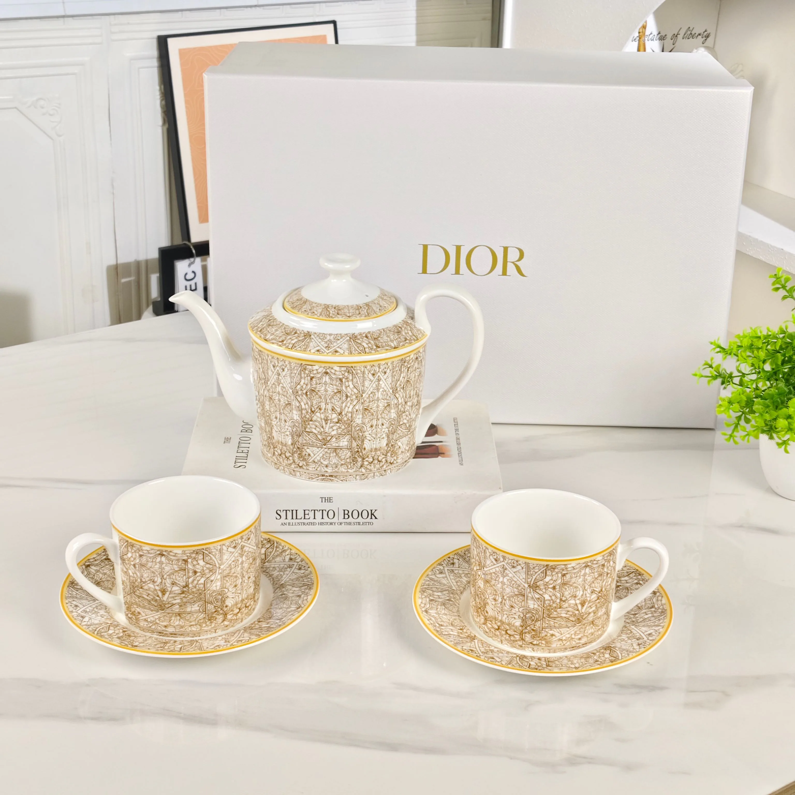 Посуда Christian Dior 909907