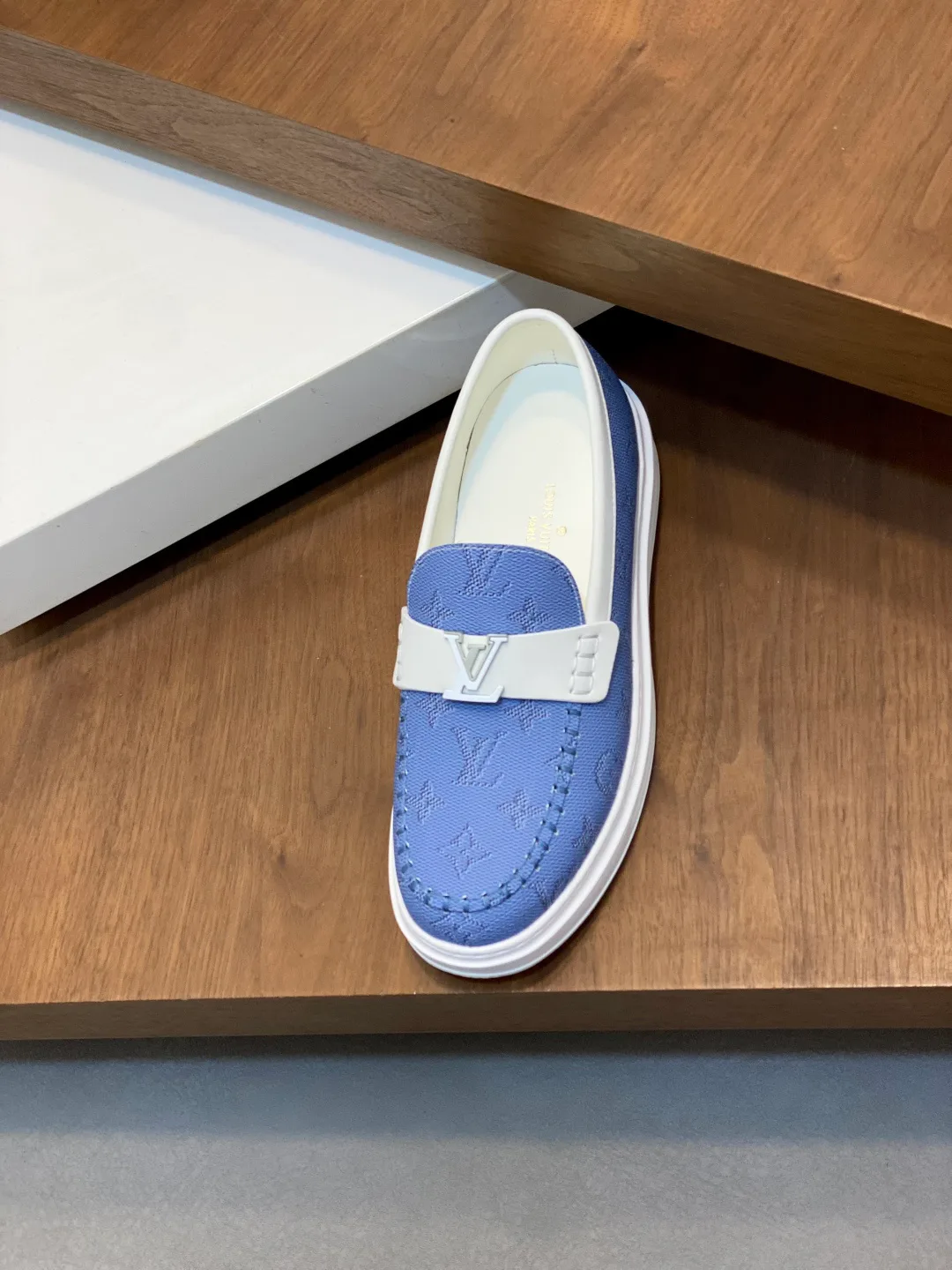 Кроссовки Мужские Louis Vuitton 11891568