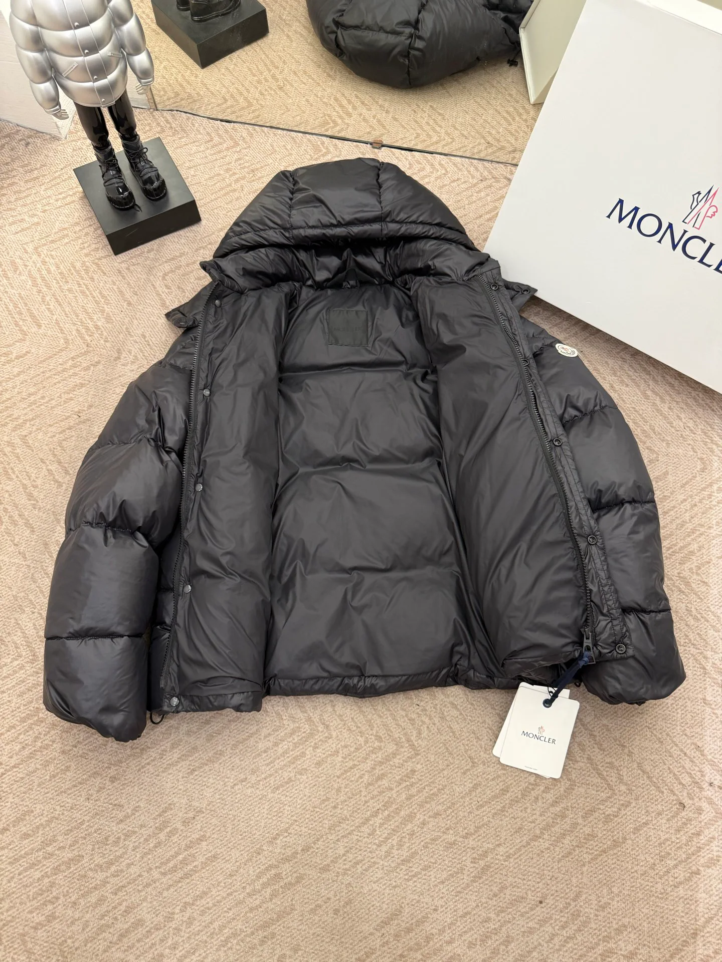 Куртки И Пуховики Женские Moncler 18825224