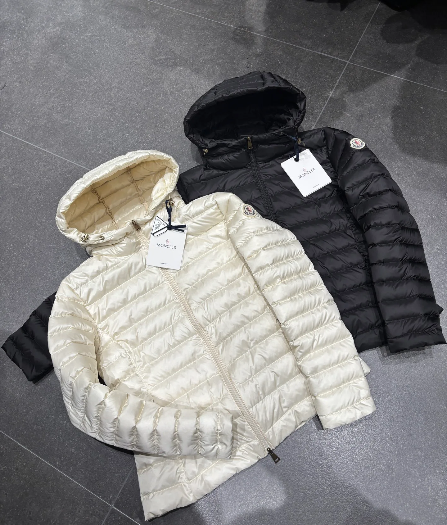 Куртки И Пуховики Женские Moncler 19103604