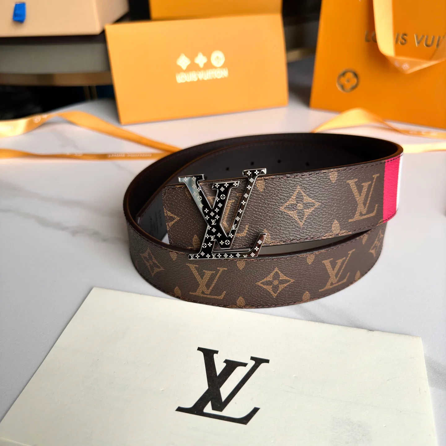 Ремни Louis Vuitton 1045492