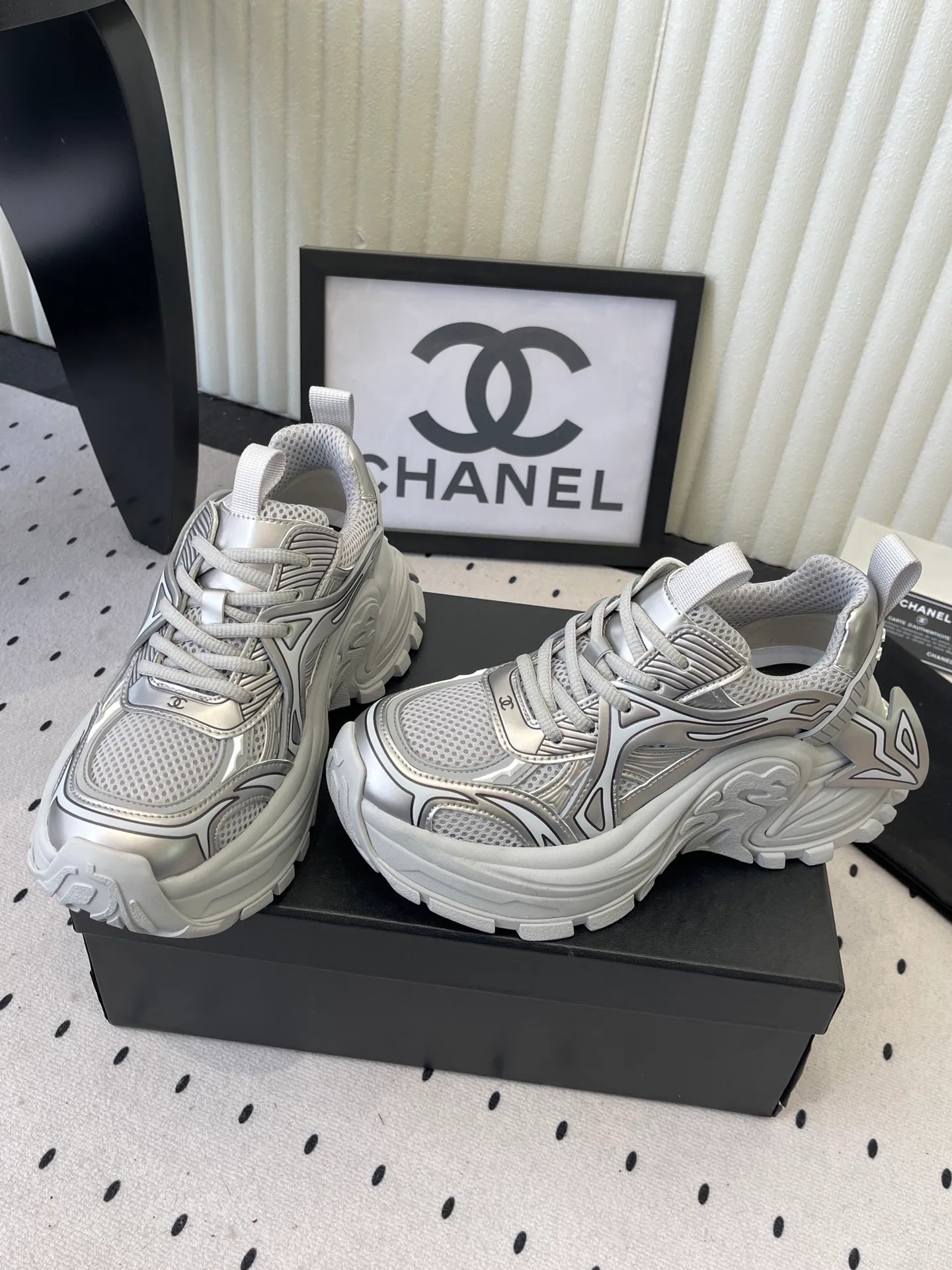 Кроссовки Женские Chanel 5715097