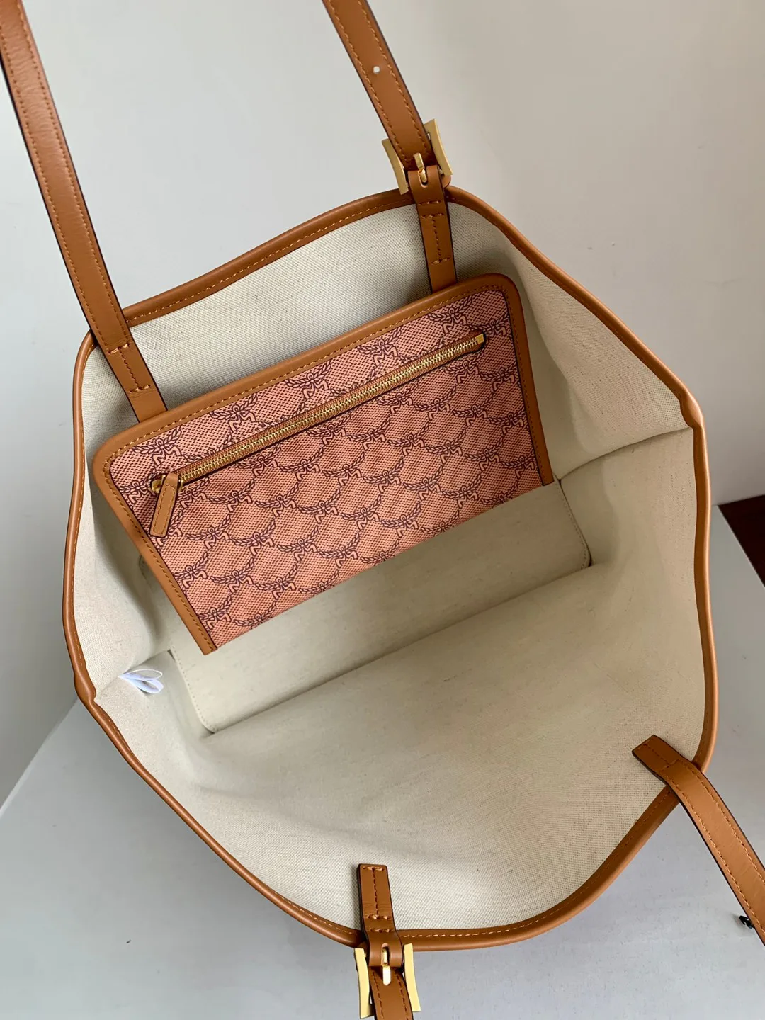 Классические Сумки Женские Mcm 9836276
