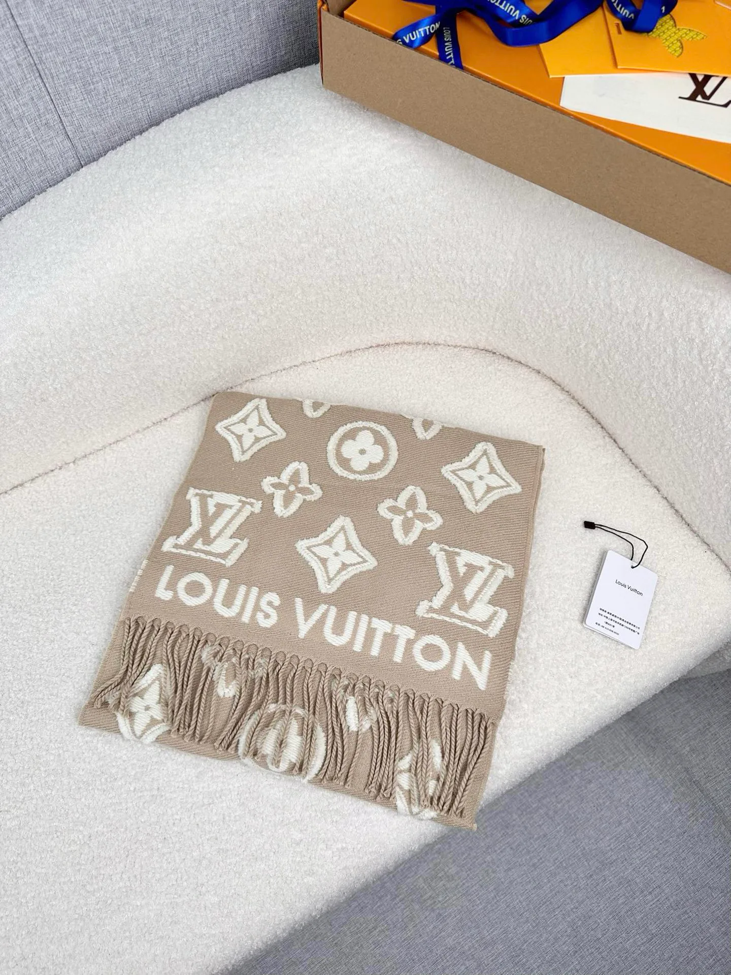 Шарфы Louis Vuitton 1826424