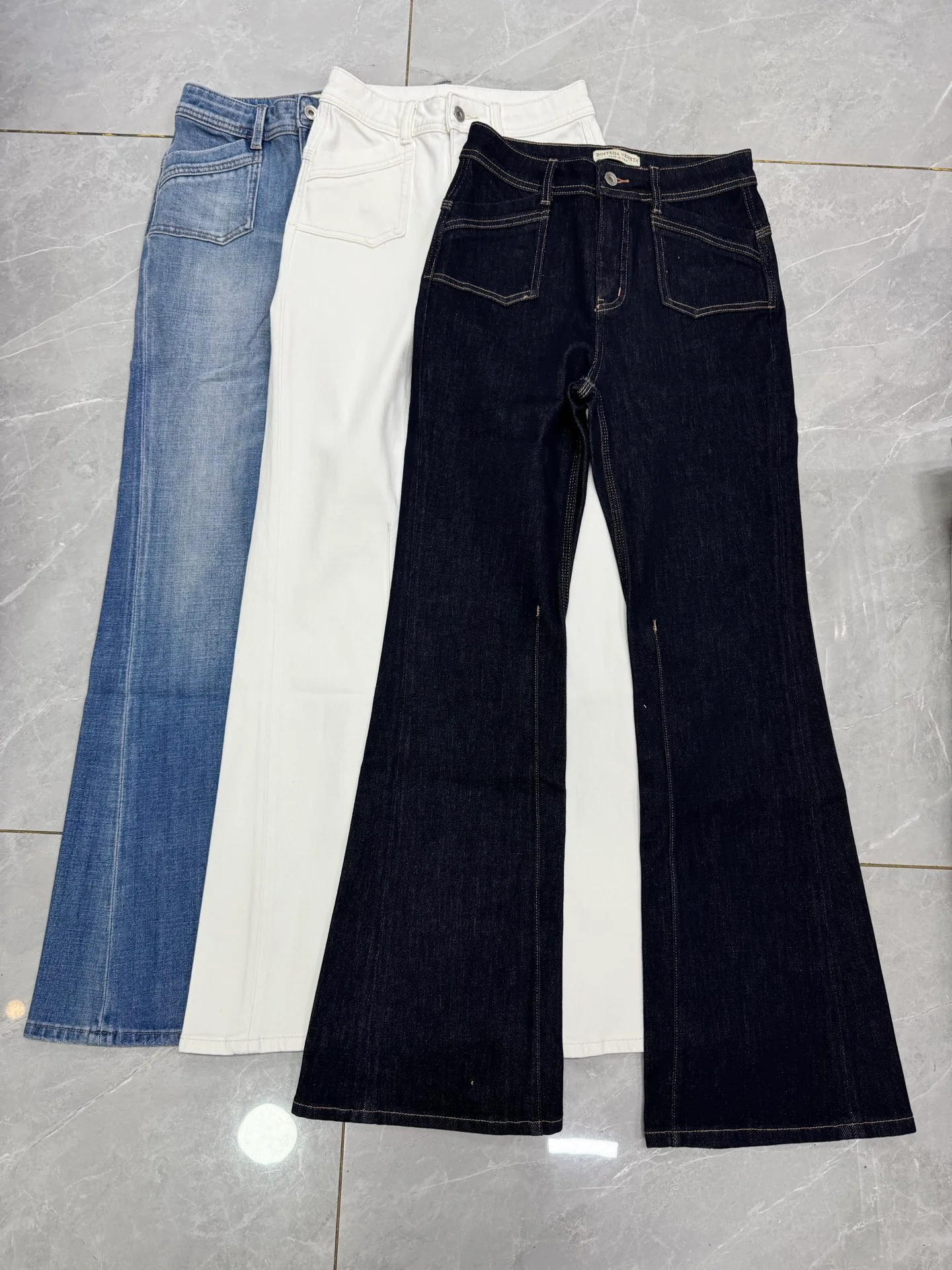 Джинсы Женские Bottega Veneta 11653857