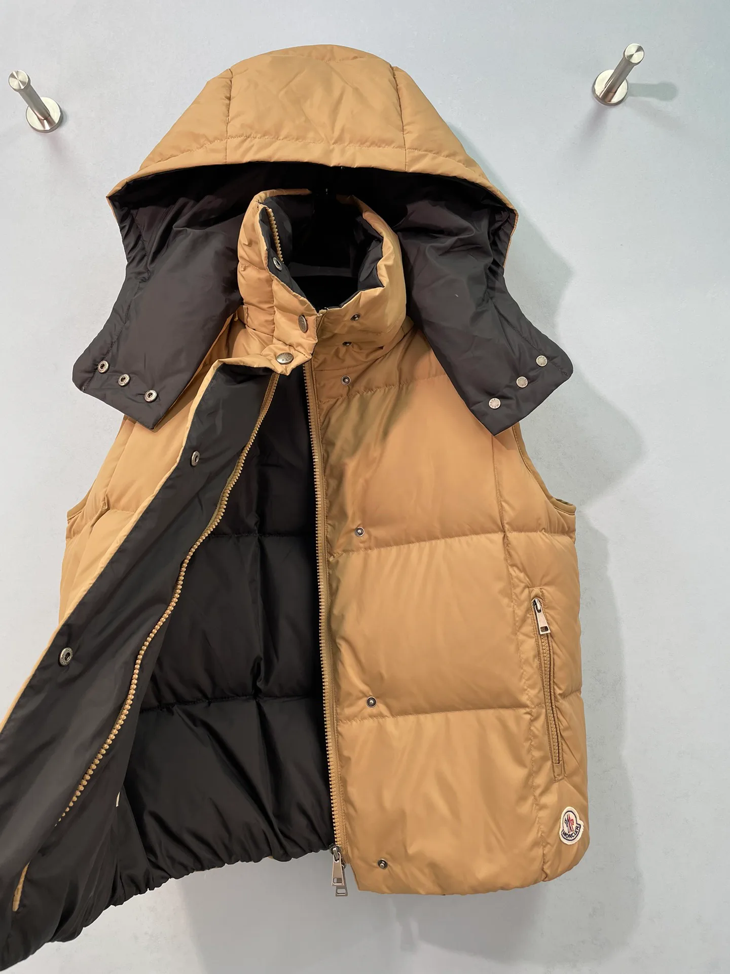 Жилеты Женские Moncler 18735333