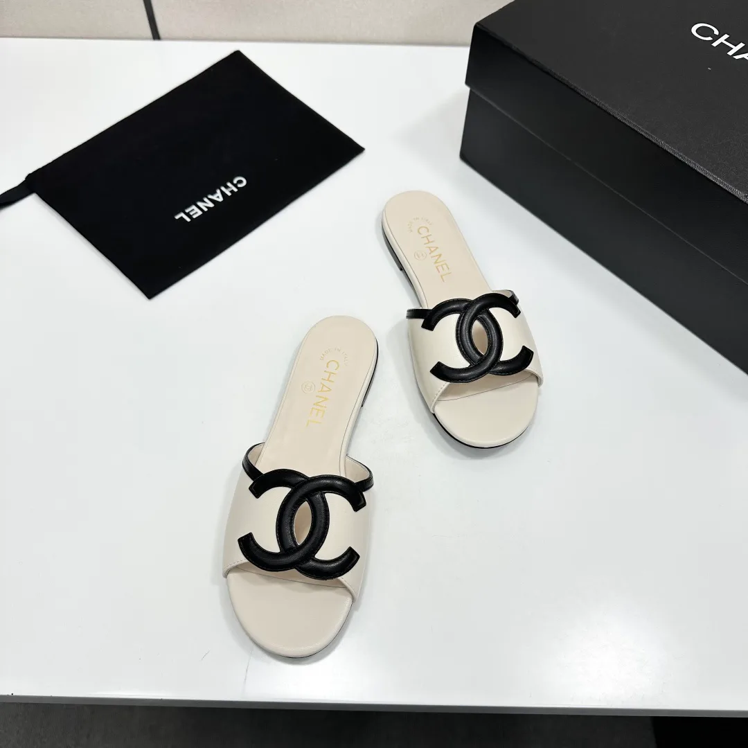 Шлепанцы Женские Chanel 11738544