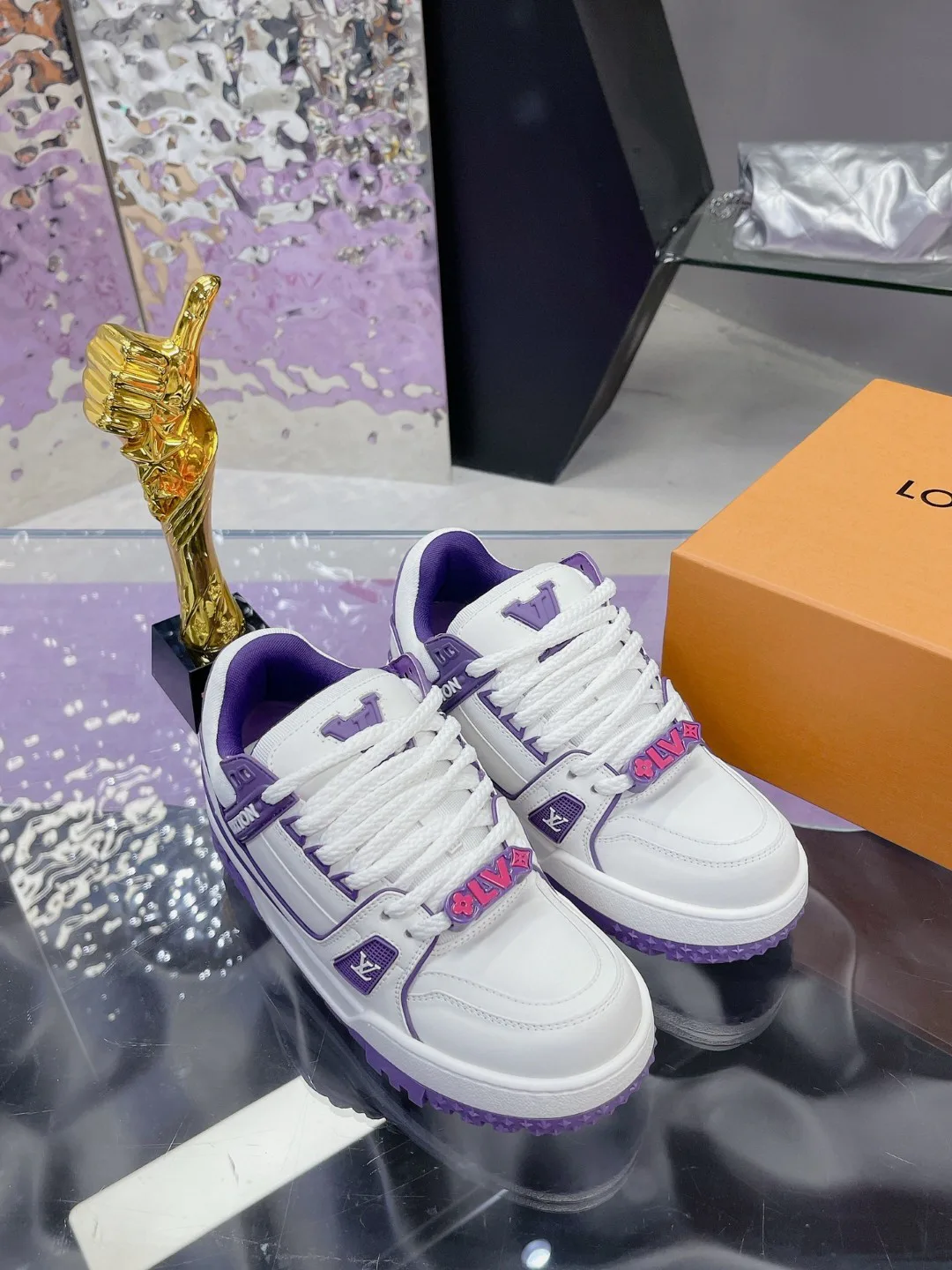Кроссовки Женские Louis Vuitton 13074040