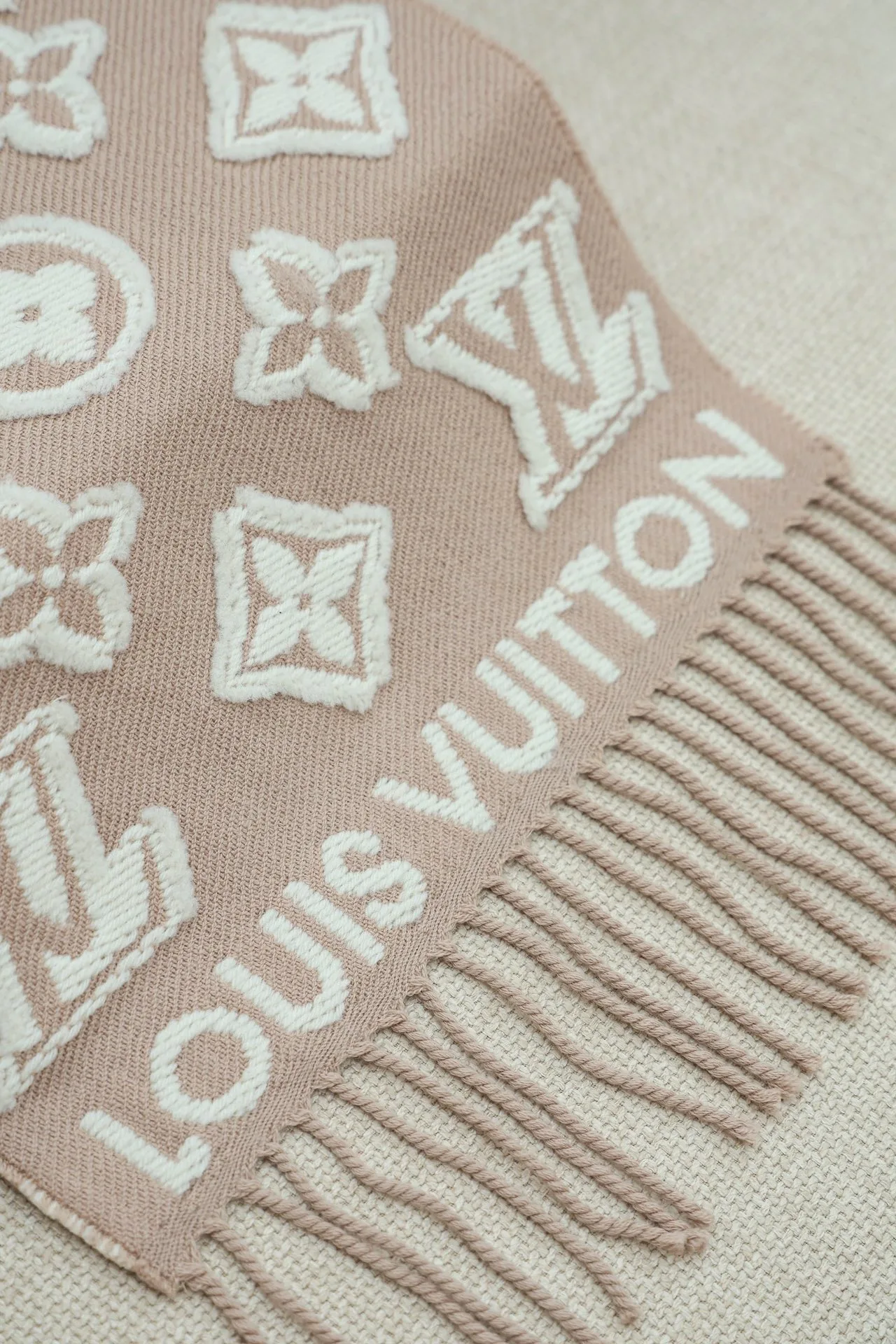 Шарфы Louis Vuitton 94394