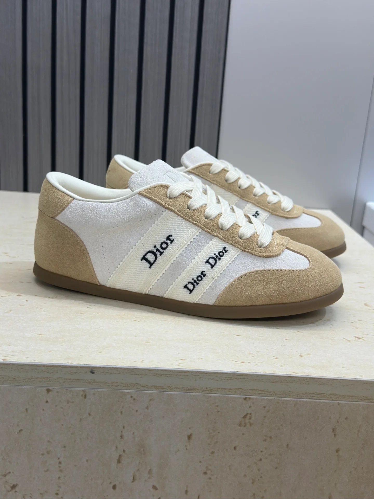 Кроссовки Женские Christian Dior 17612351