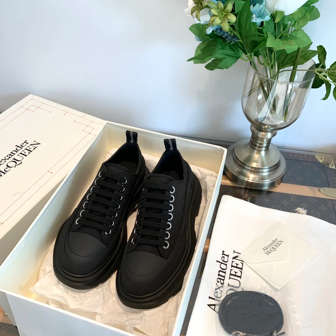 Кроссовки Женские Alexander Mcqueen 5205