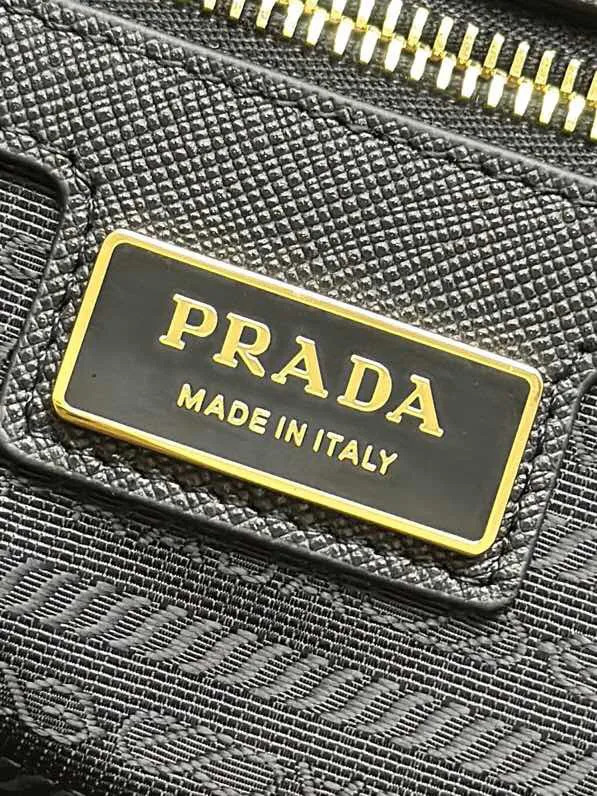 Классические Сумки Женские Prada 12918