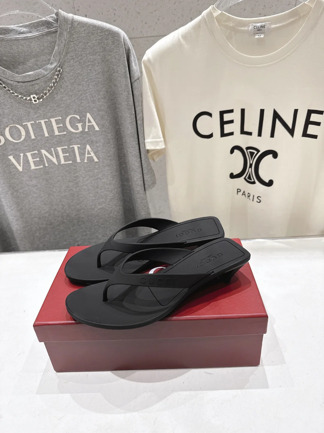 Шлепанцы Женские Gucci 17057017