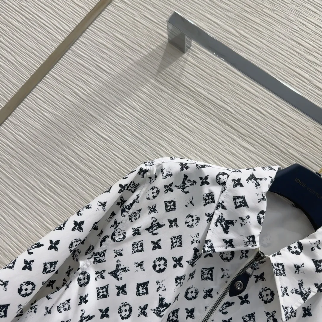 Куртки И Пуховики Женские Louis Vuitton 74815