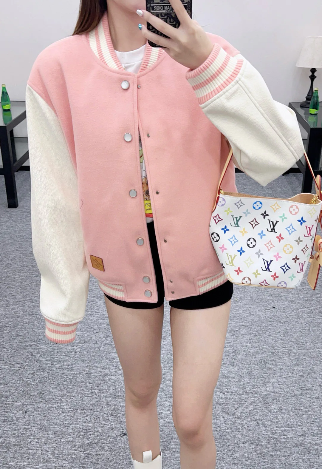 Куртки И Пуховики Женские Louis Vuitton 797101