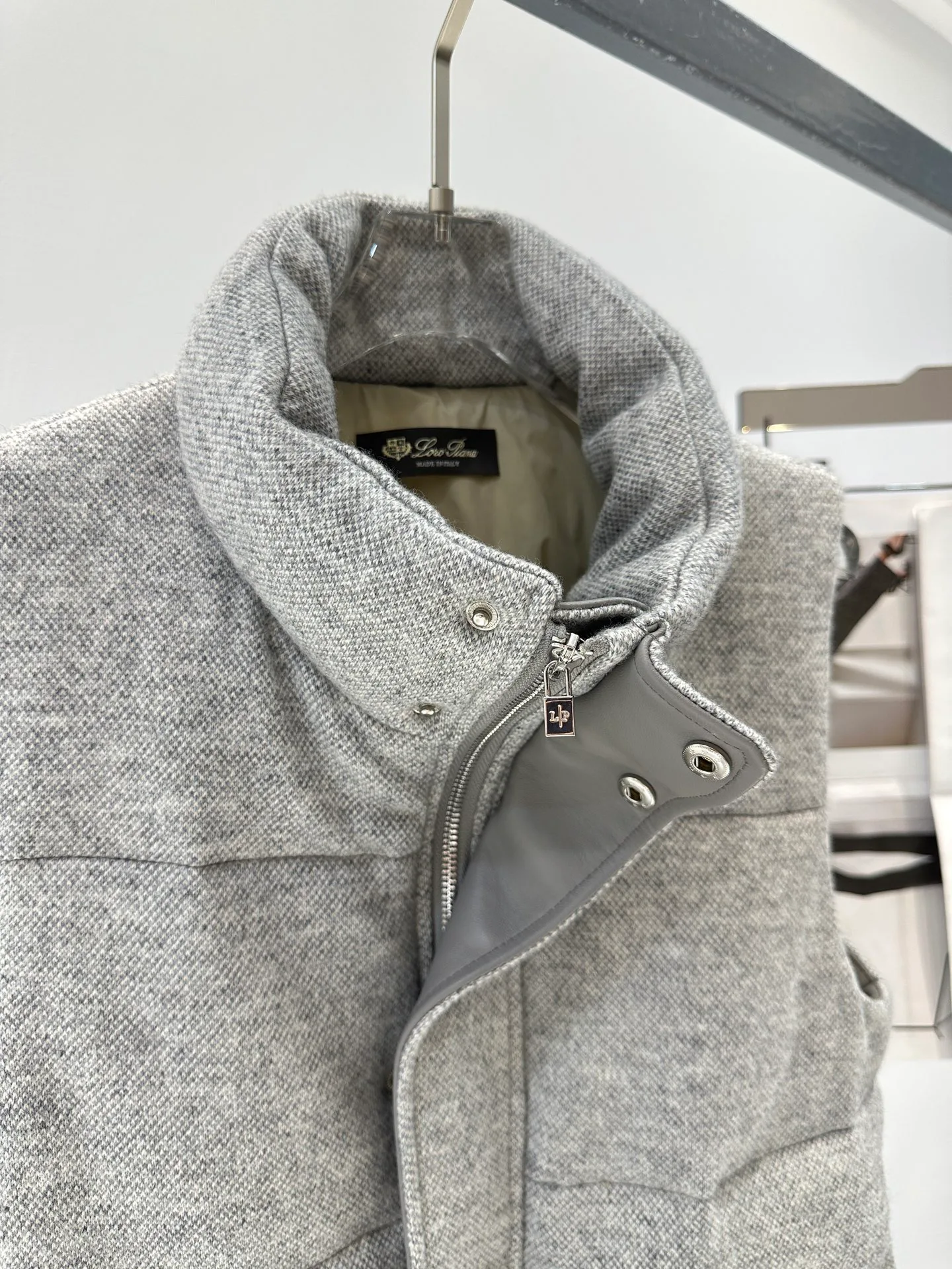 Жилеты Женские Loro Piana 18513184