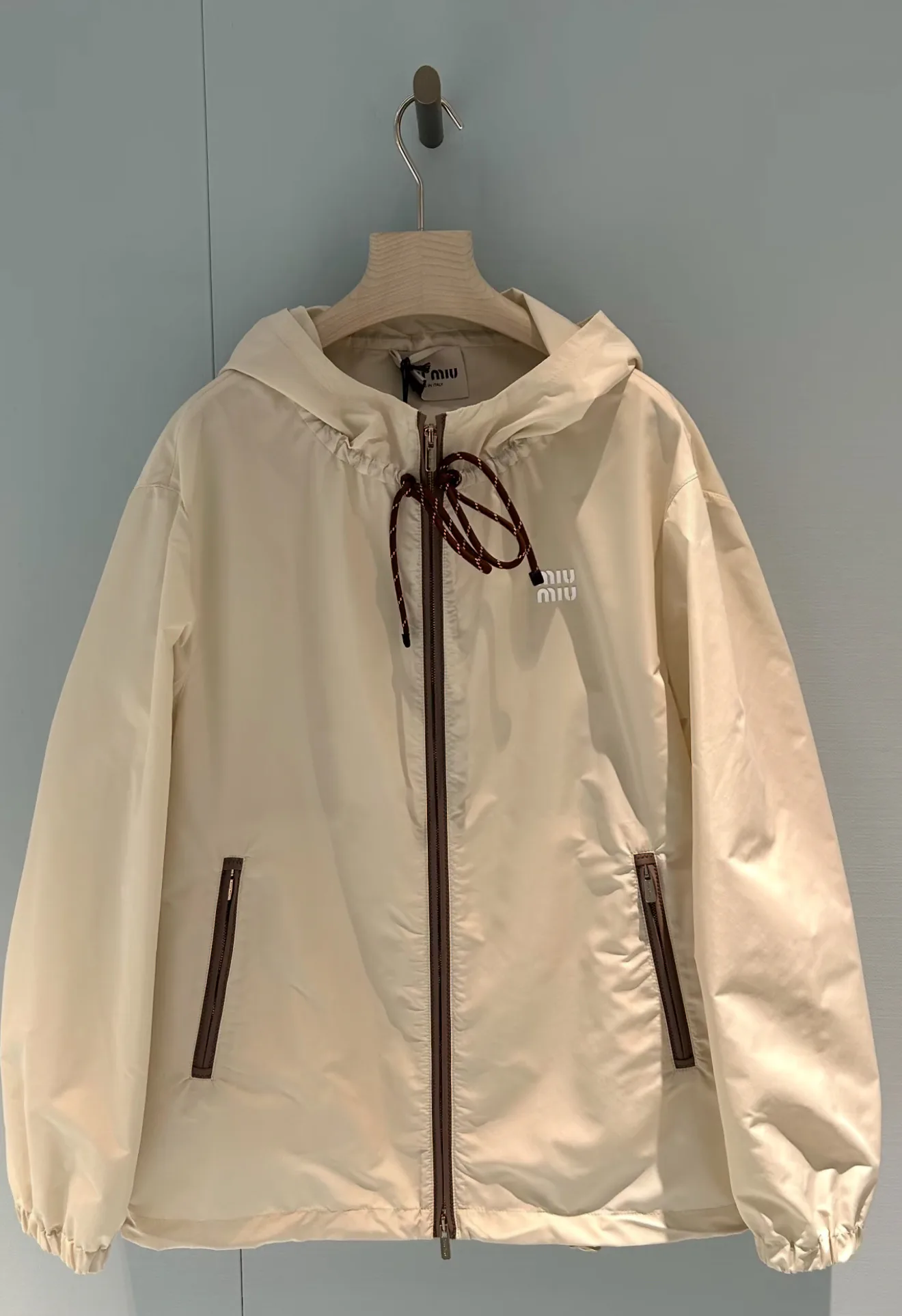 Куртки И Пуховики Женские Miu Miu 9338576