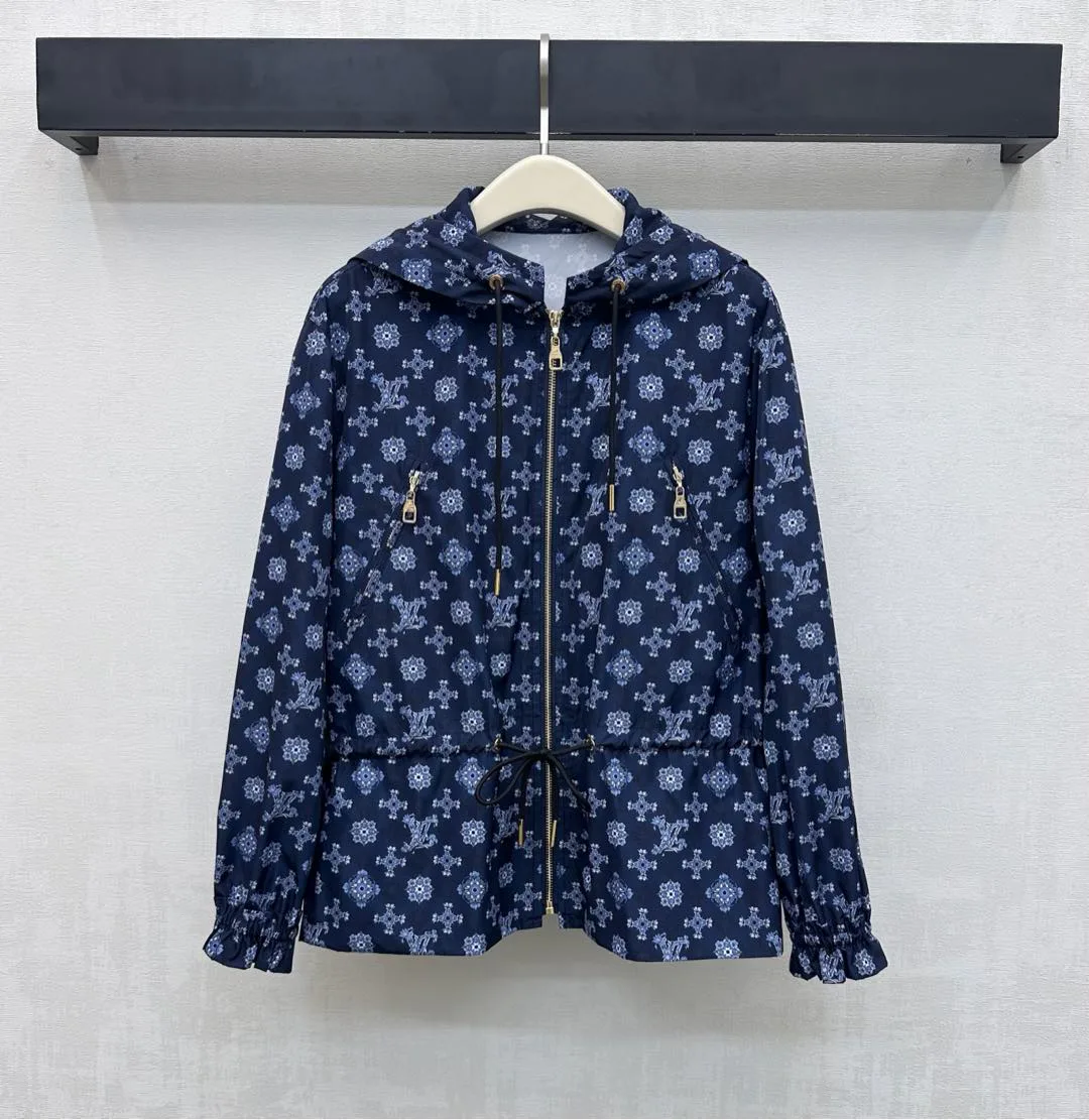 Куртки И Пуховики Женские Louis Vuitton 5533392
