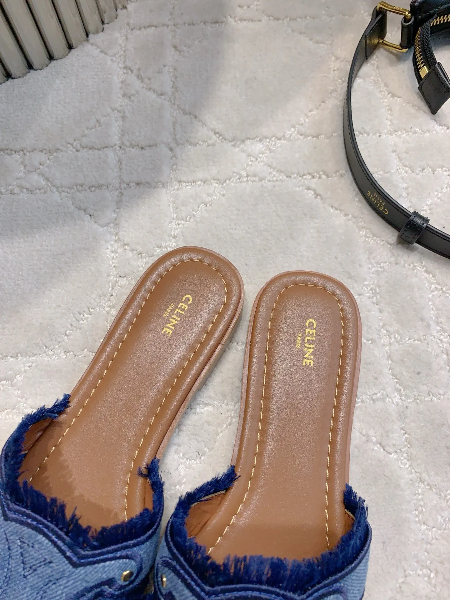 Шлепанцы Женские Celine 4321310