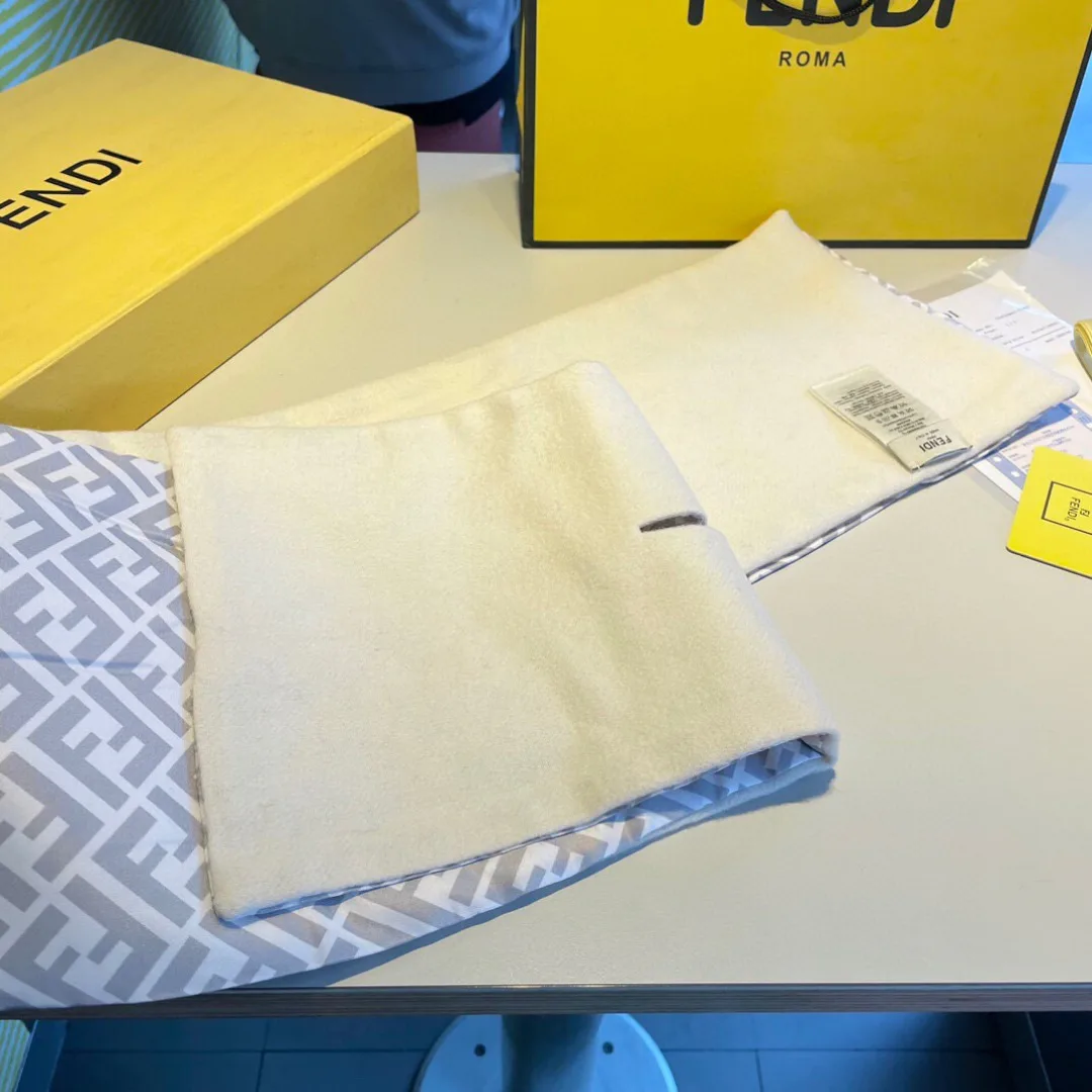 Шарфы Fendi 412291