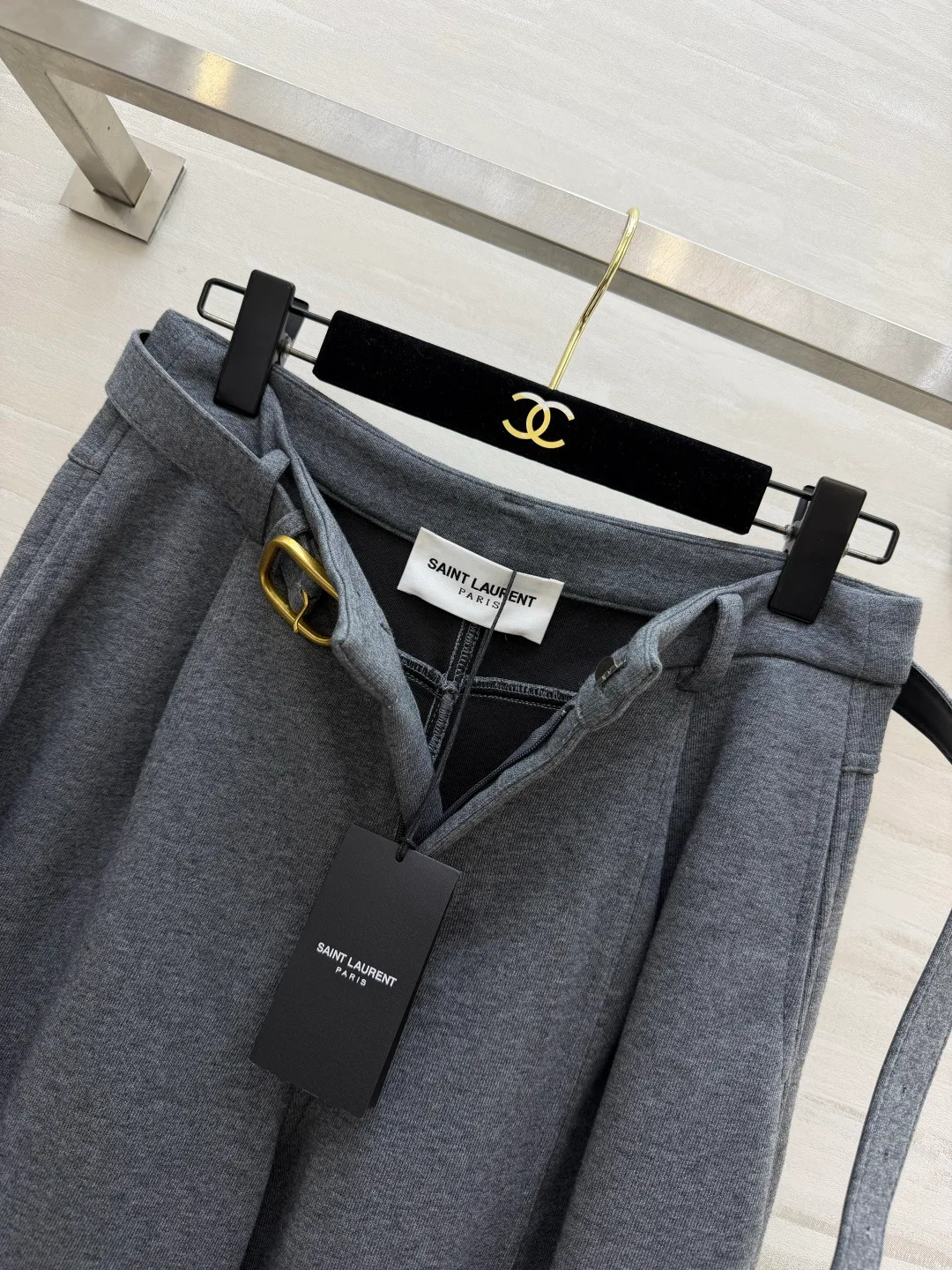 Брюки Женские Saint Laurent 19056204